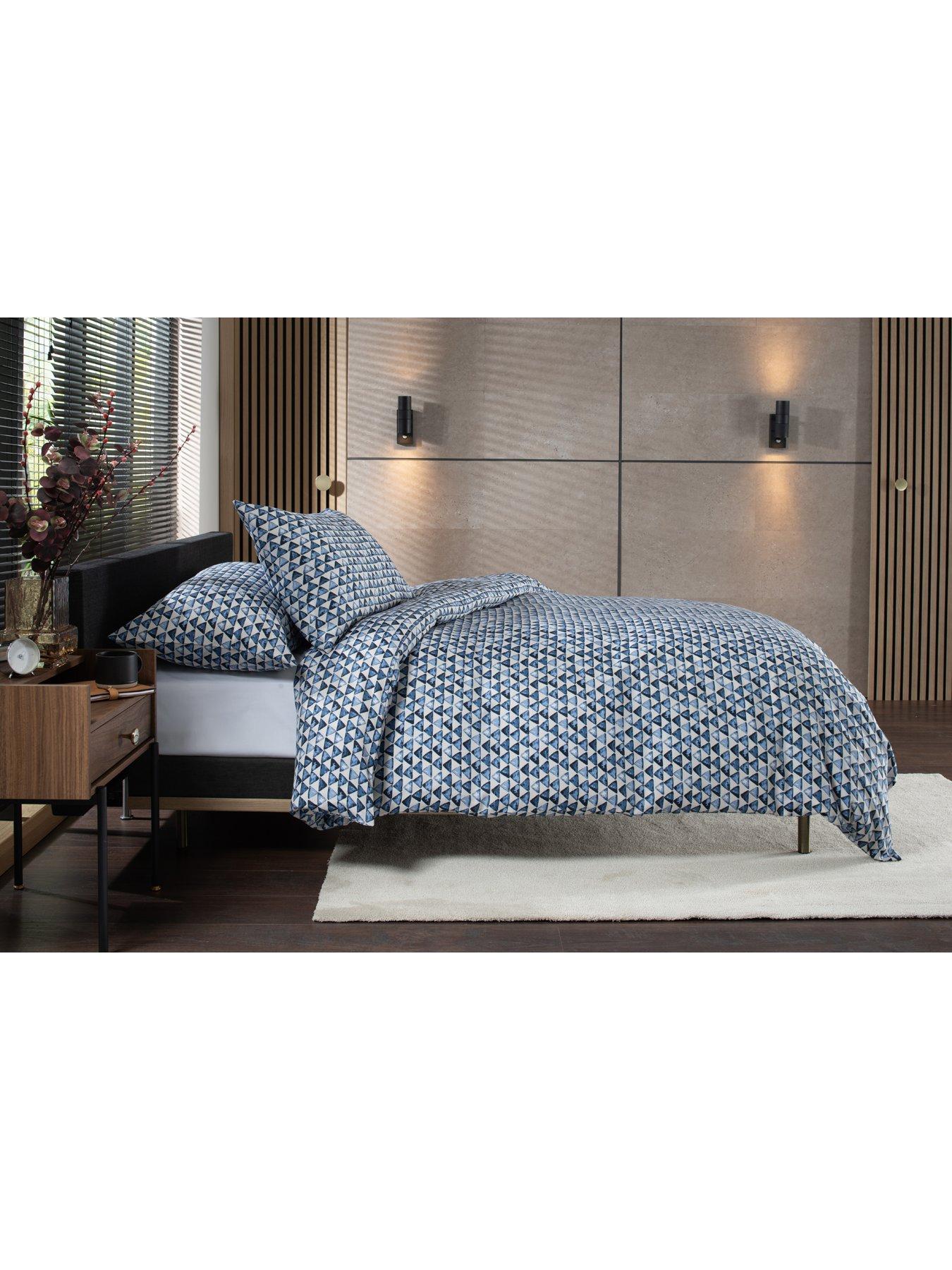 Image 4 of 5 of Studio 1846 Studio 1846 Triangles King Duvet Set
