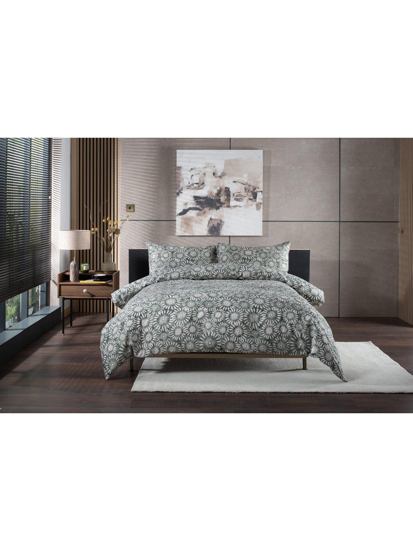 Image 3 of 6 of Studio 1846 Studio 1846 Thompson Sage Single Duvet Set