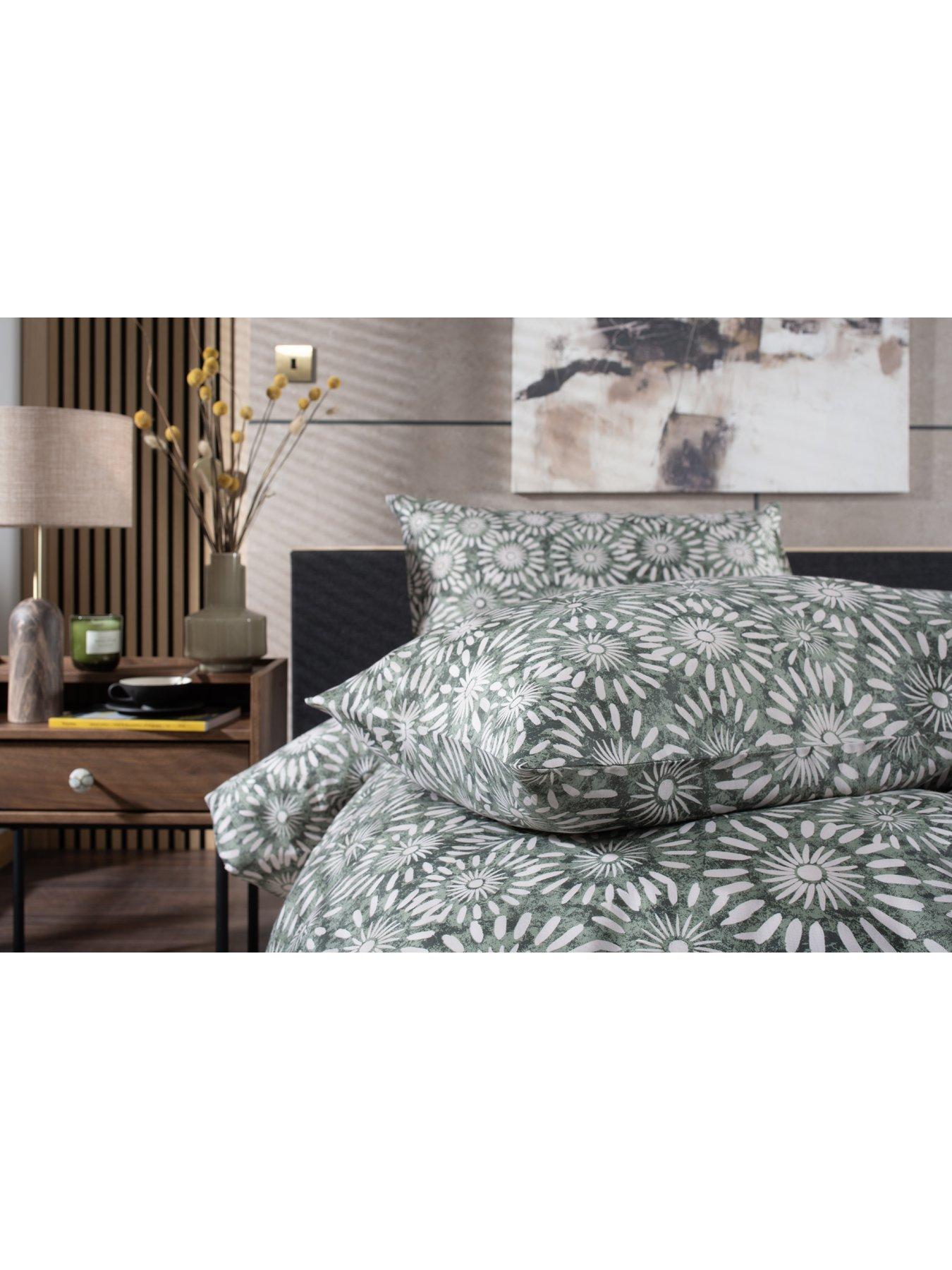 Image 4 of 6 of Studio 1846 Studio 1846 Thompson Sage Single Duvet Set