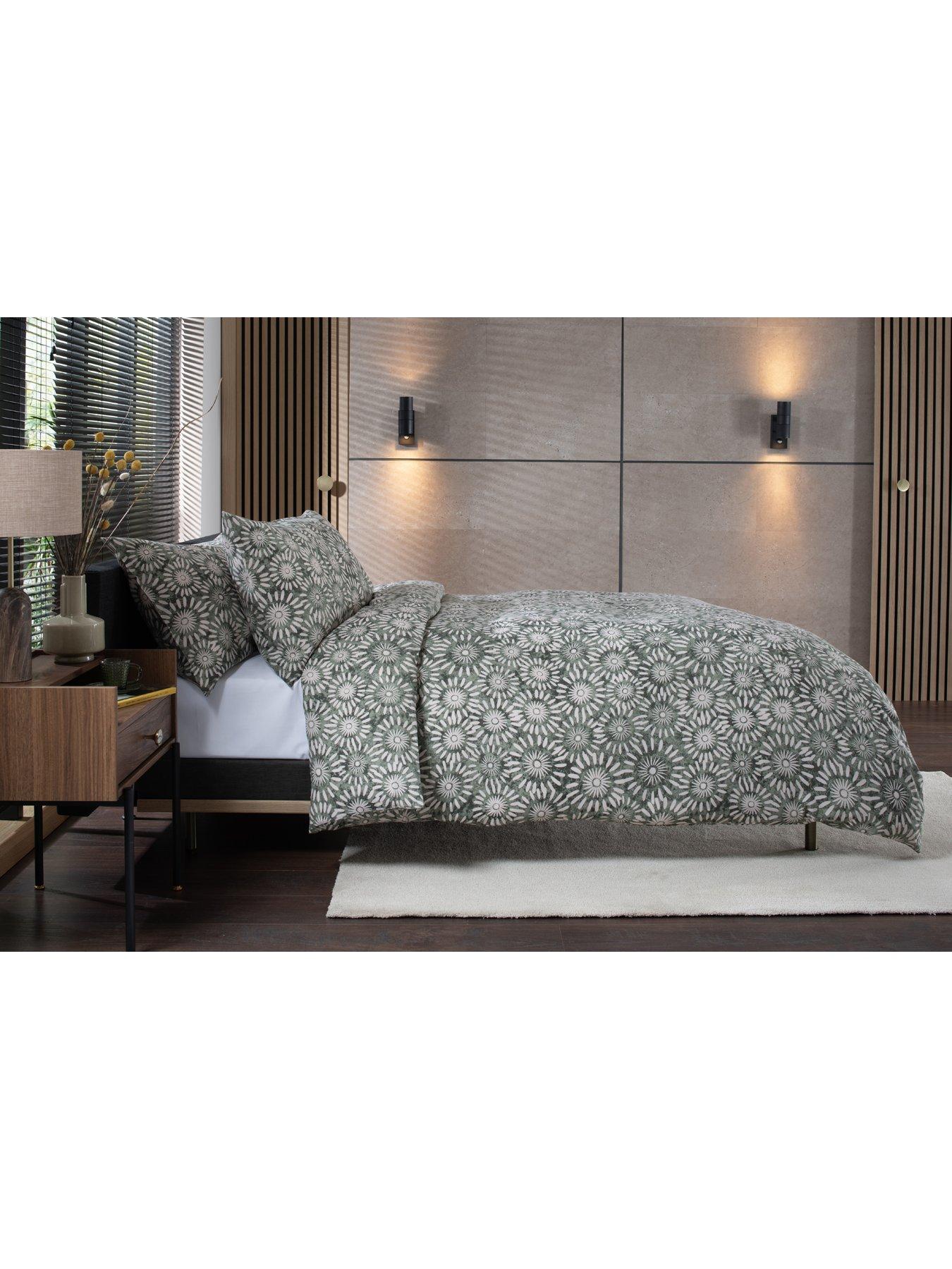 Image 5 of 6 of Studio 1846 Studio 1846 Thompson Sage Single Duvet Set