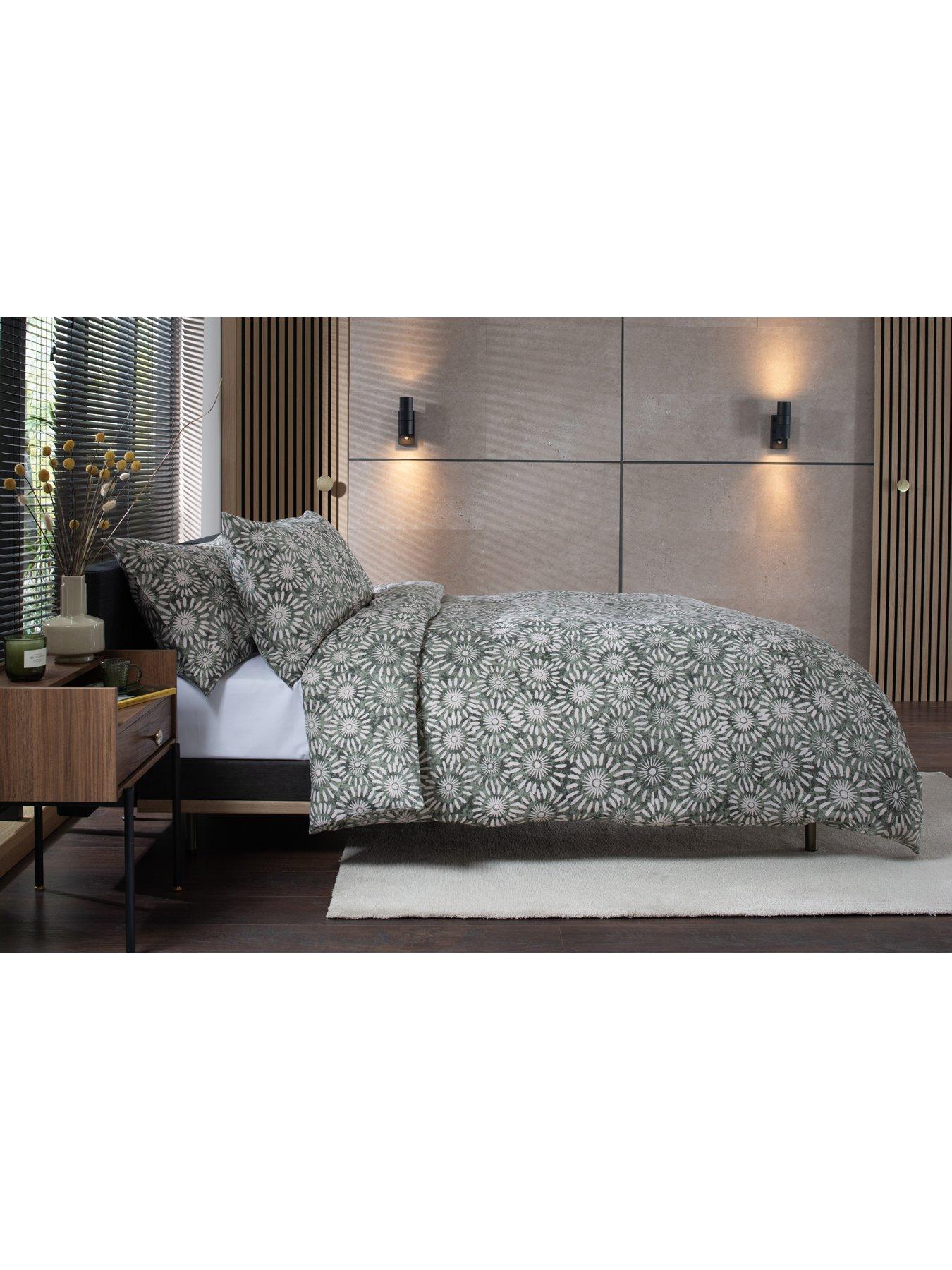 Image 6 of 6 of Studio 1846 Studio 1846 Thompson Sage Single Duvet Set