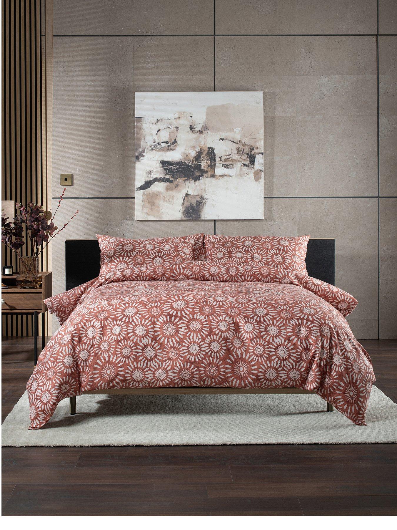 Image 2 of 5 of Studio 1846 Studio 1846 Thompson Rust King Duvet Set
