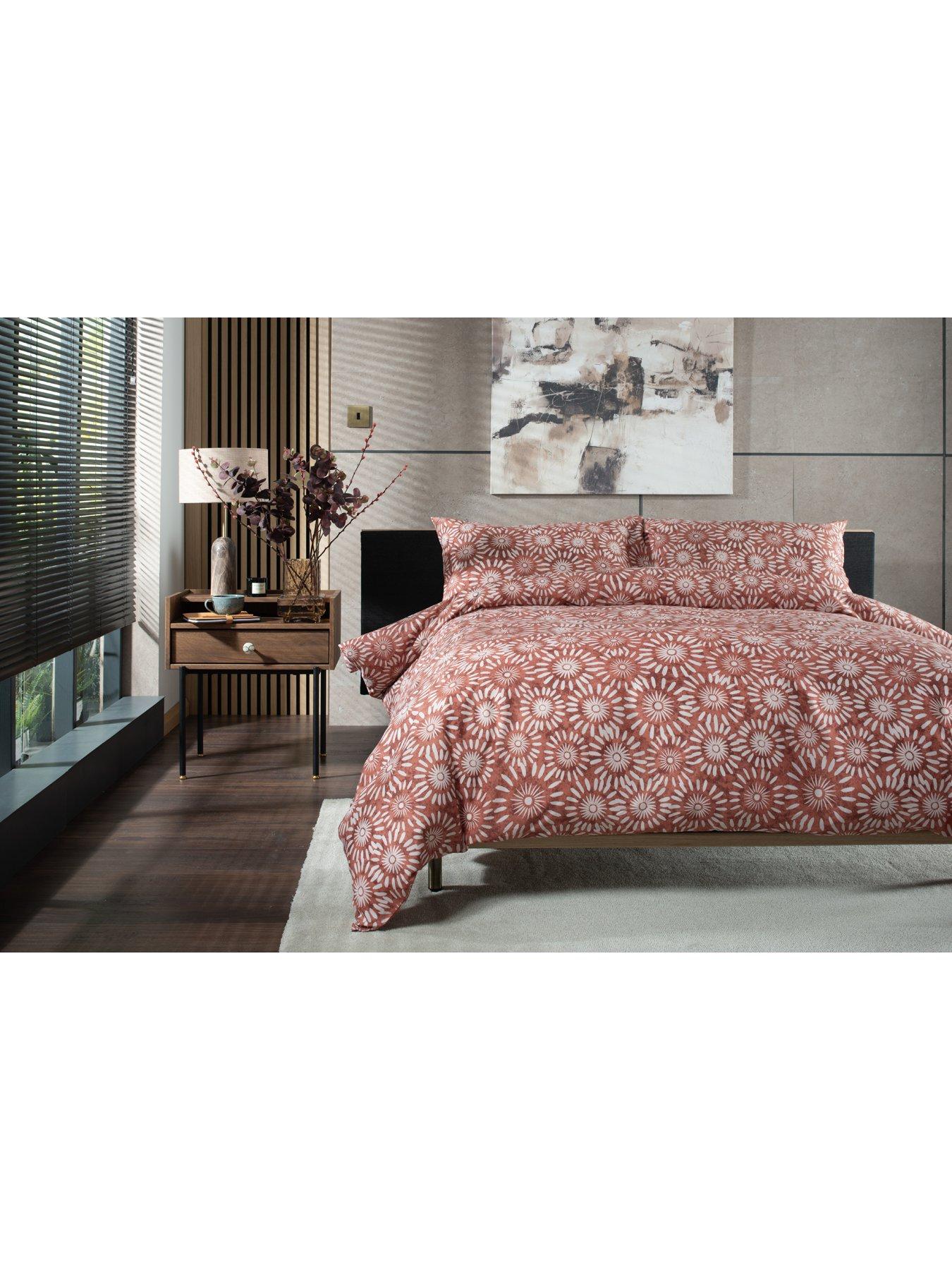 Image 5 of 5 of Studio 1846 Studio 1846 Thompson Rust King Duvet Set