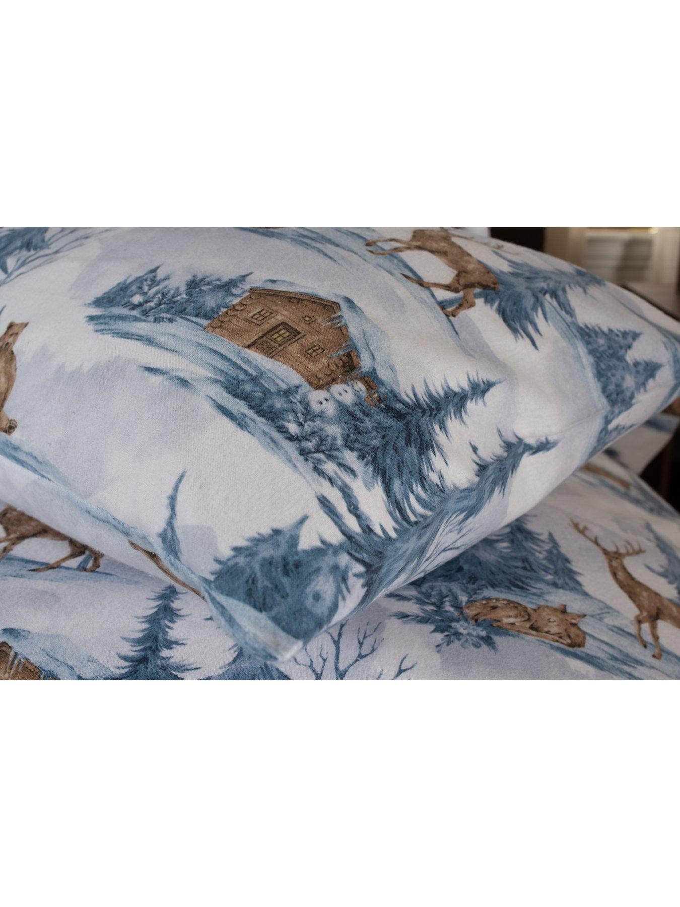 Image 5 of 5 of Deyongs Deyongs Snowy Bear King Duvet Set