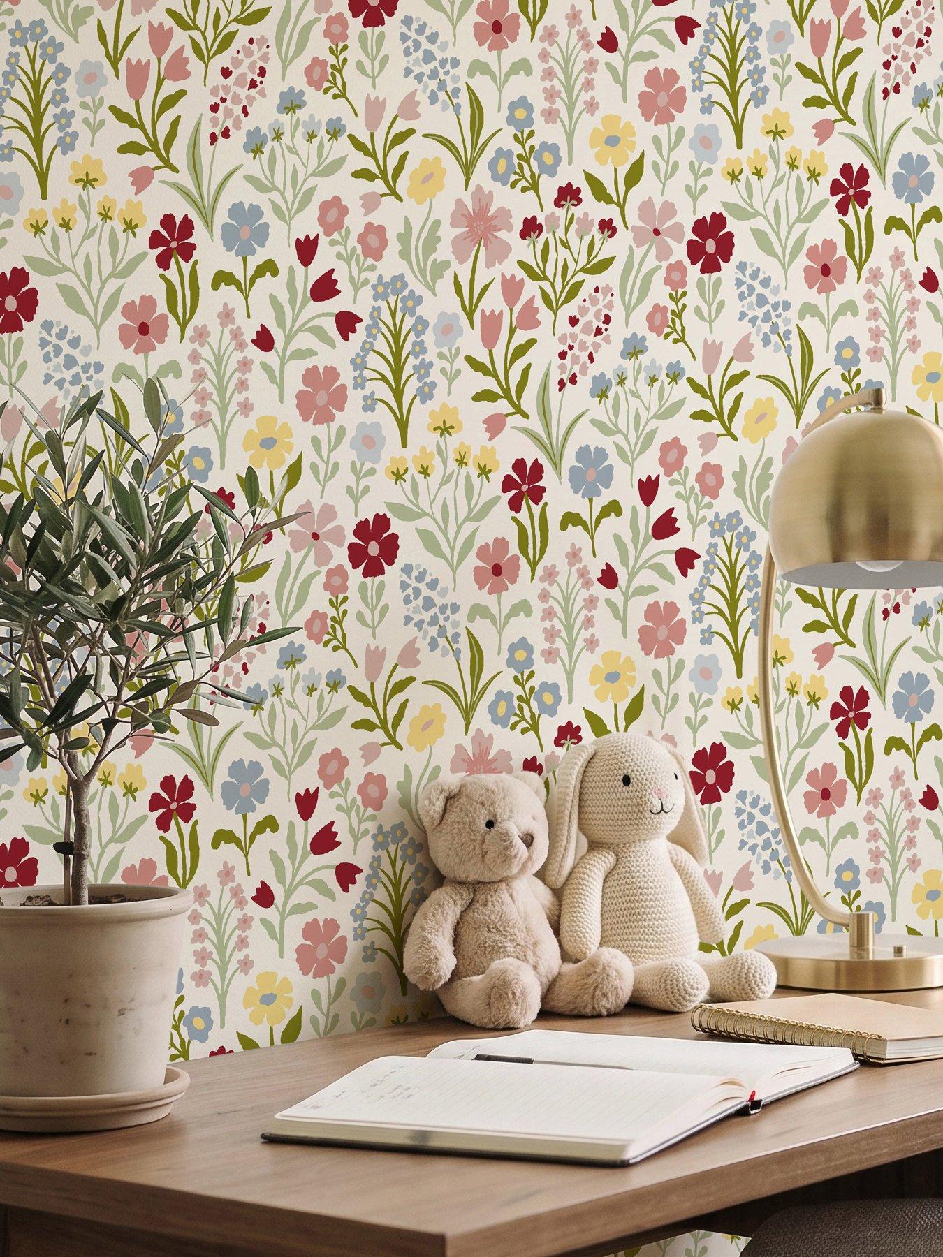 ARTHOUSE Pretty Meadow Natural & Mulitcolour Wallpaper