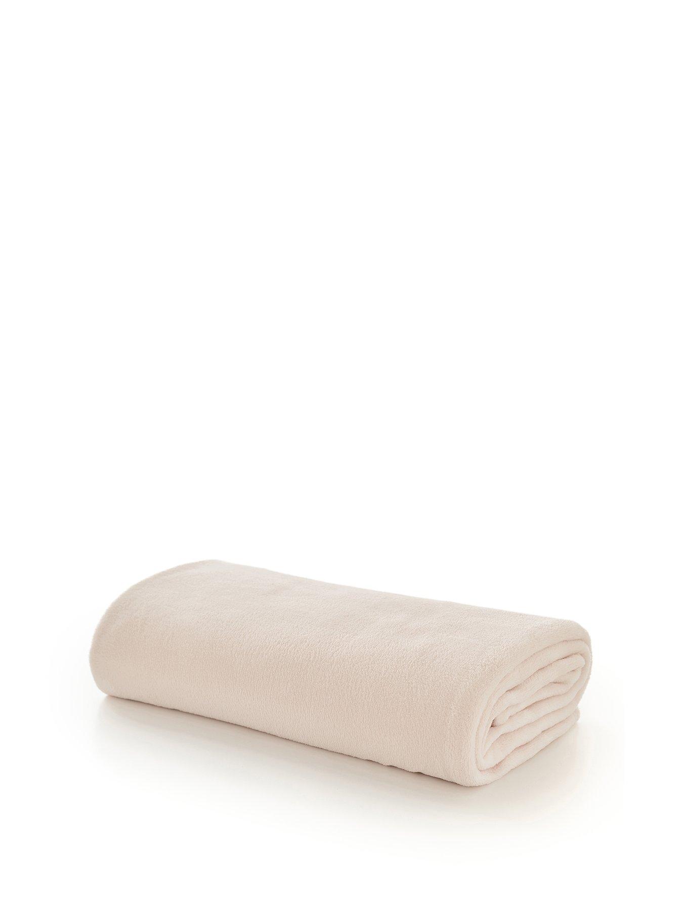 Image 2 of 2 of Deyongs Snuggle Touch Throw Extra Large 150x200cm Cream