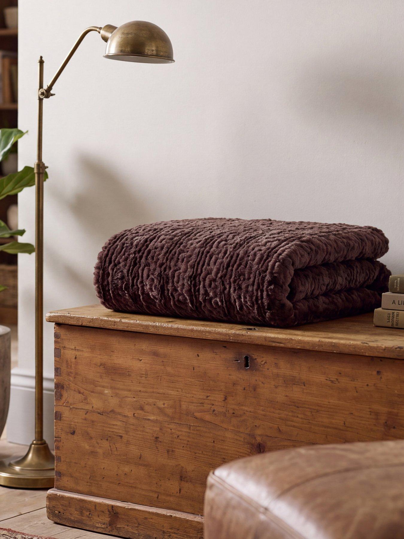 Image 1 of 2 of The Lyndon Co Tlc Ashridge Faux Fur 130x170cm Chocolate