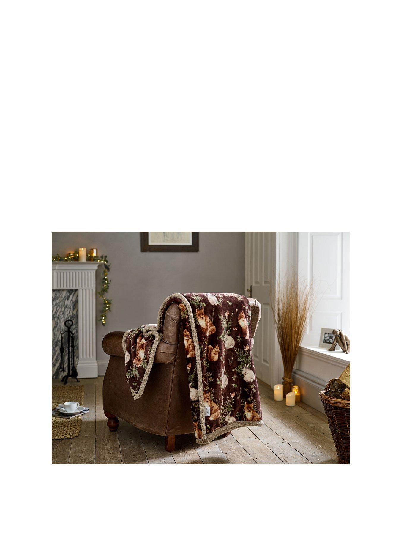Image 2 of 2 of Deyongs Woodland Wildlife Wine Large Throw 140x180cm