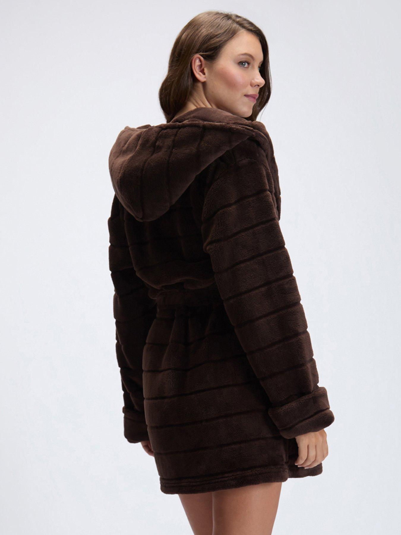 Image 2 of 7 of Boux Avenue Boux Avenue Fluffy Stripe Short Gown - Chocolate