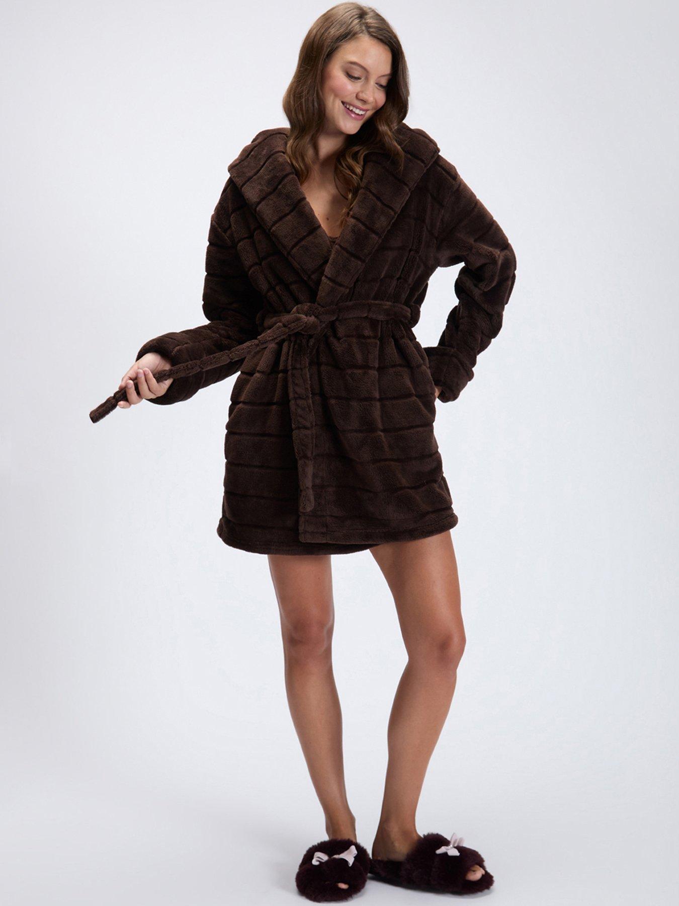 Image 3 of 7 of Boux Avenue Boux Avenue Fluffy Stripe Short Gown - Chocolate
