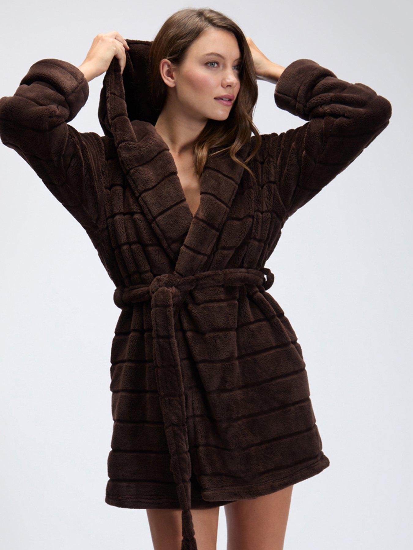 Image 5 of 7 of Boux Avenue Boux Avenue Fluffy Stripe Short Gown - Chocolate