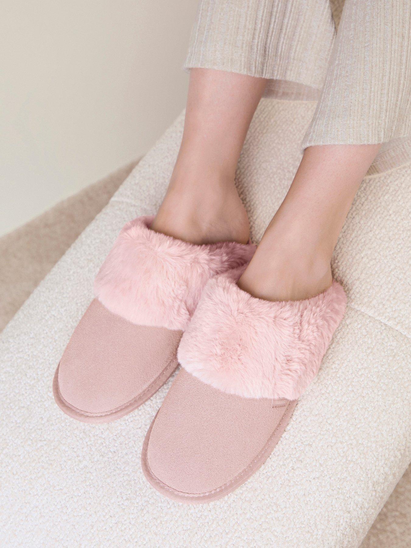 Image 5 of 5 of Totes Isotoner Totes Isotoner Womens Suede Mule Slippers With Faux Fur Lining - Pink