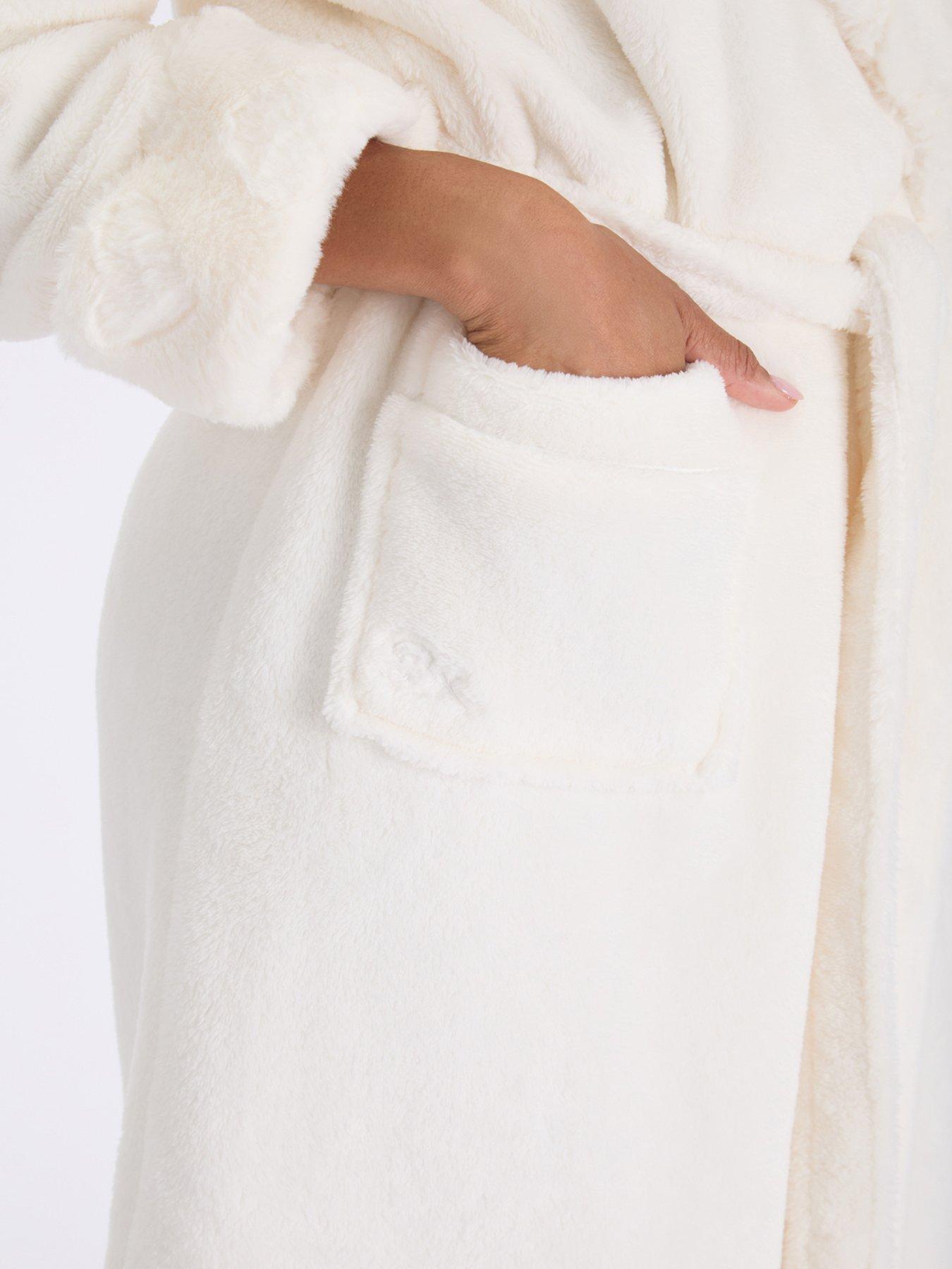 Image 4 of 6 of Boux Avenue Boux Avenue Fur Heart Trim Long Gown - Cream