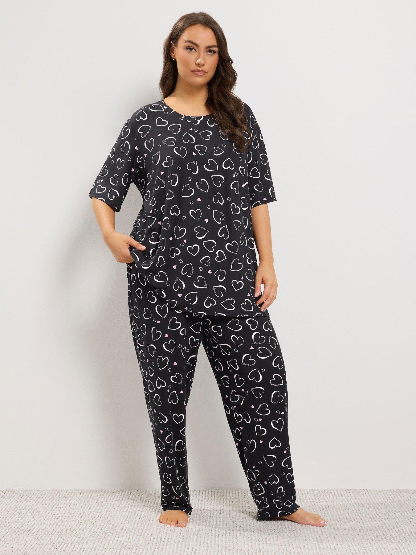 Image 1 of 4 of Yours Womens Curve Soft Touch Heart Print Pyjama Set - Black