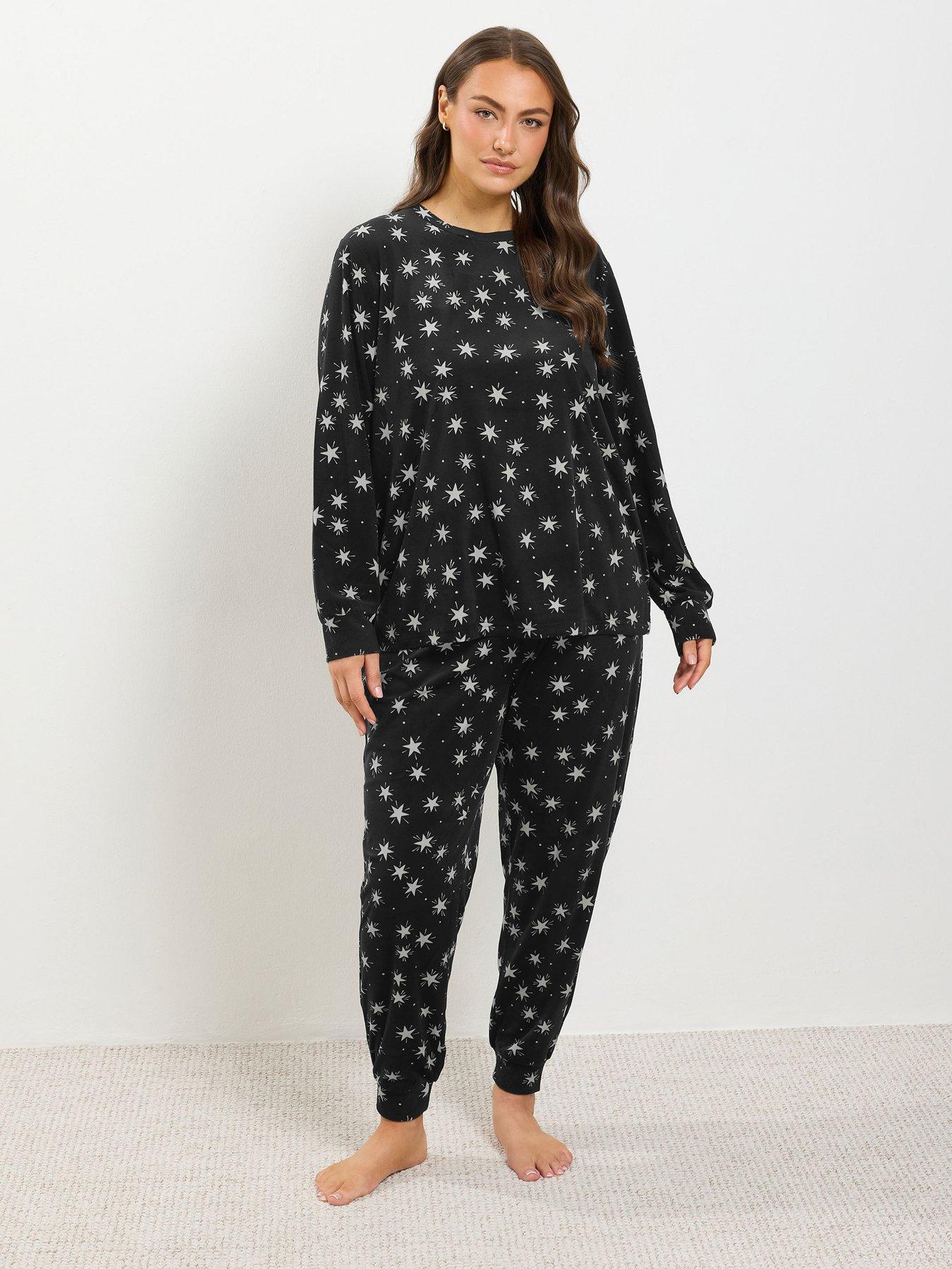 Image 1 of 4 of Yours Curve Stars Pj Set &amp; Scrunchie