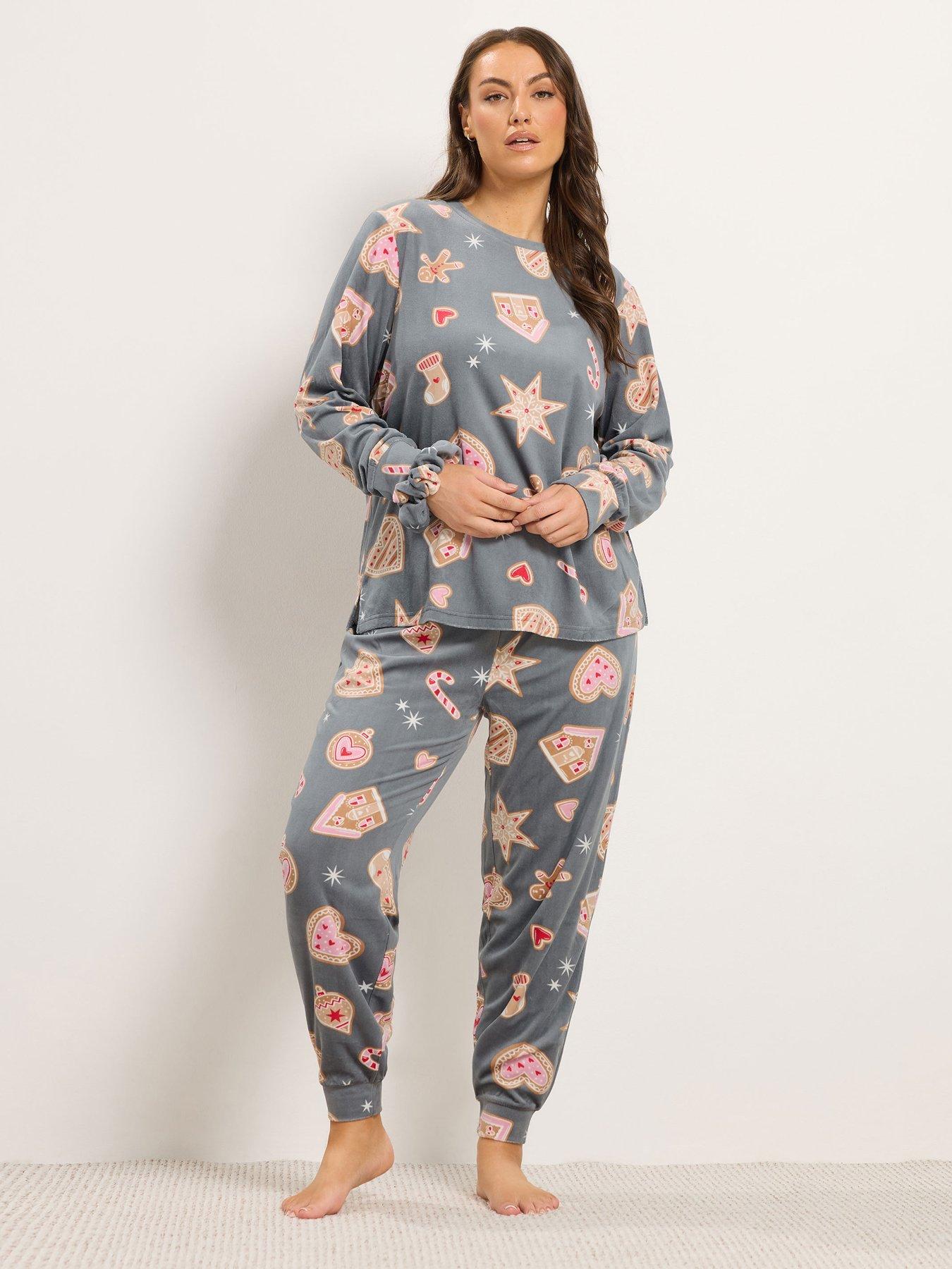 Image 1 of 4 of Yours Curve Biscuits Pj Set &amp; Scrunchie