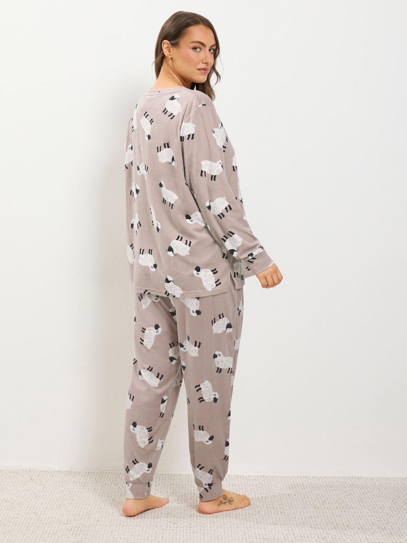Image 2 of 4 of Yours Curve Sheep Pj Set &amp; Scrunchie