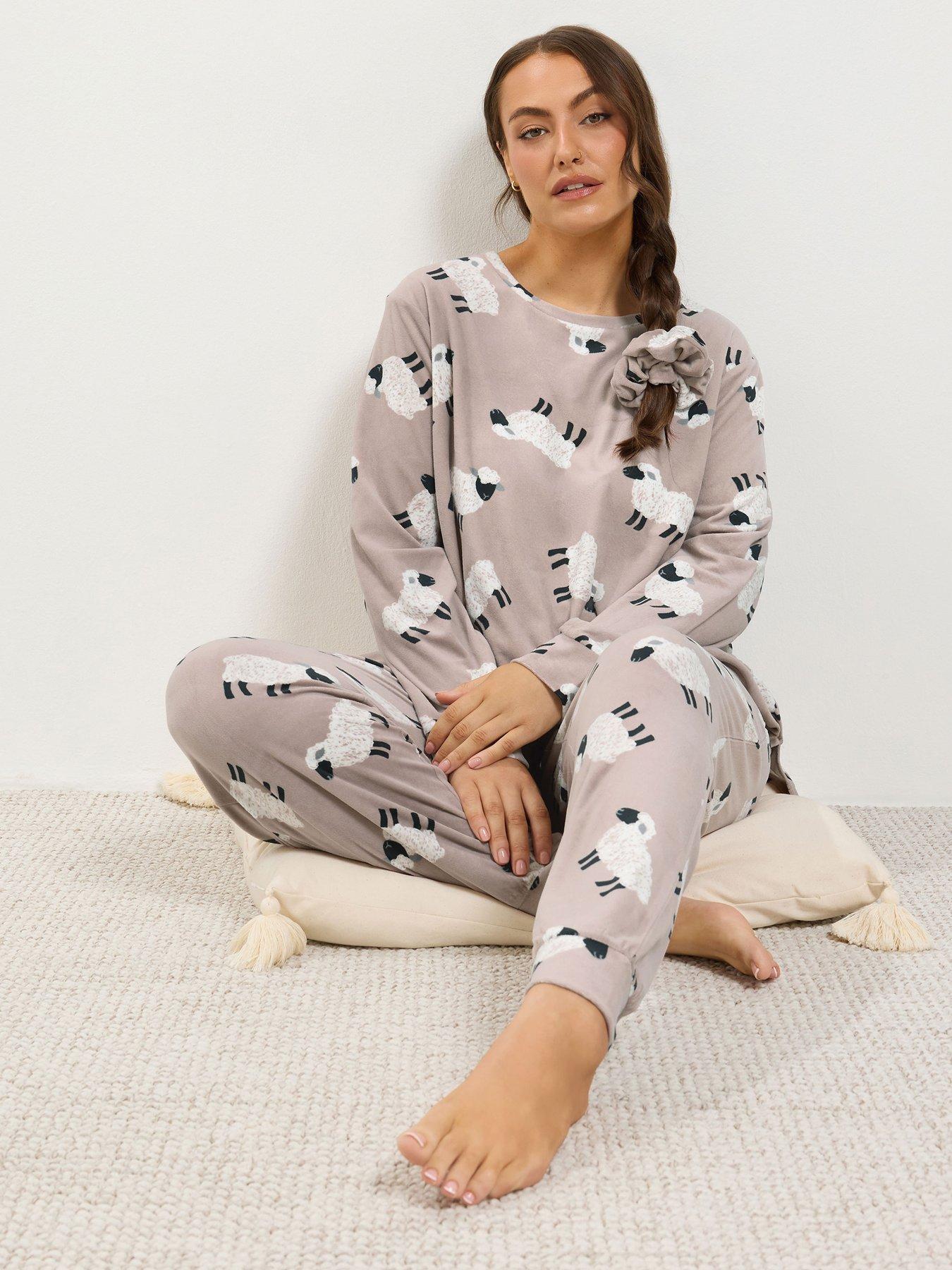 Image 3 of 4 of Yours Curve Sheep Pj Set &amp; Scrunchie