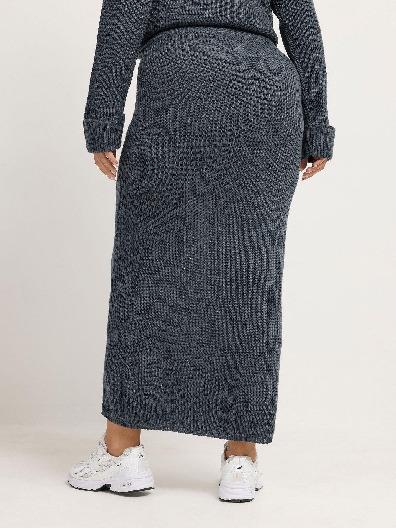 Image 2 of 4 of Yours Curve Button Detail Knitted Skirt