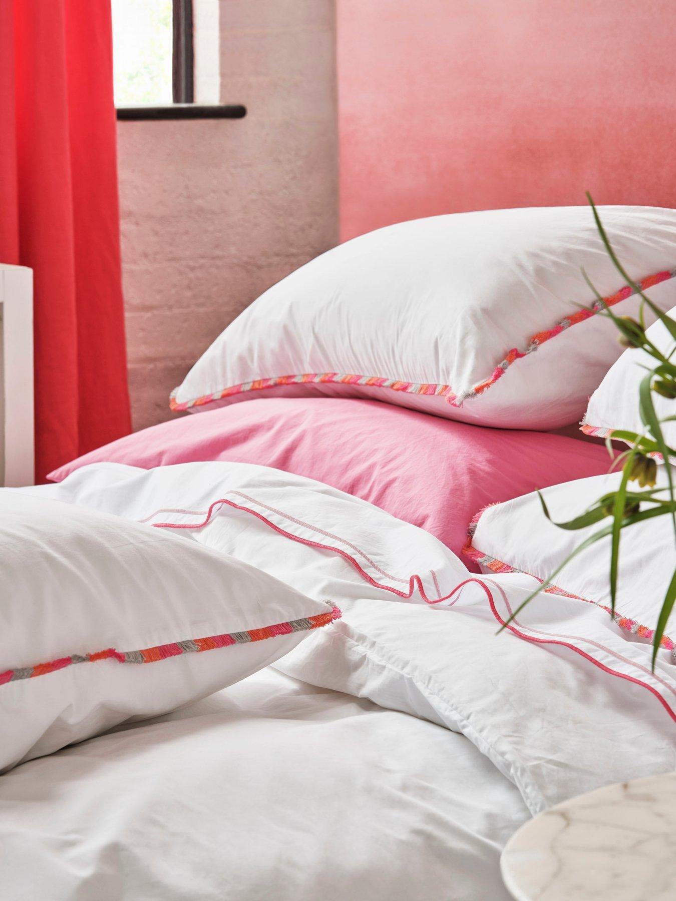 Image 3 of 5 of Designers Guild Burlington Fringe Quilt Set