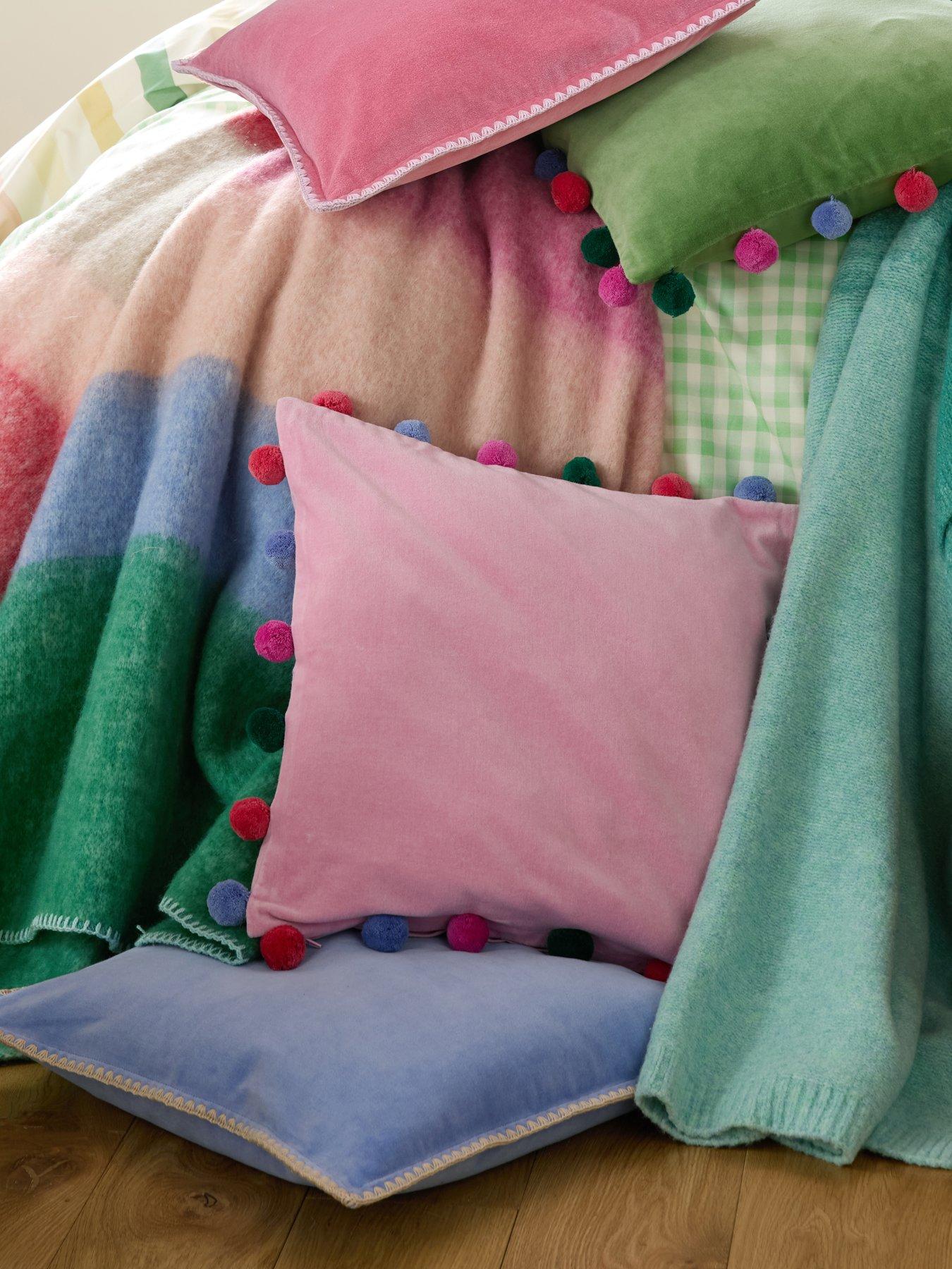 Bluebellgray Lochside Knitted Throw 130x170Cm