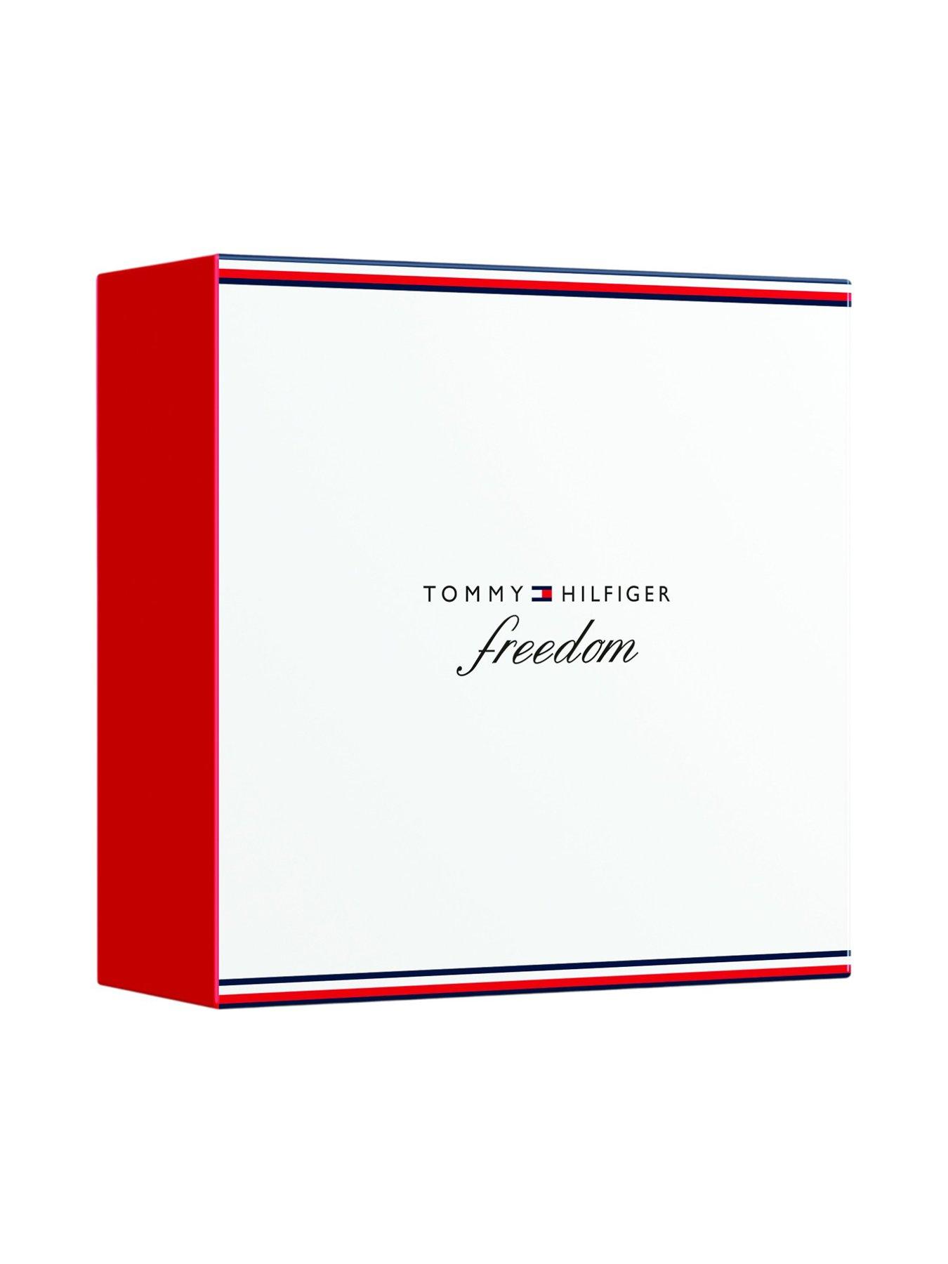 Image 2 of 2 of Tommy Hilfiger TH NEW PILLAR HOLIDAY 26 SET EDP 50ML + PEN SPRAY 10ML