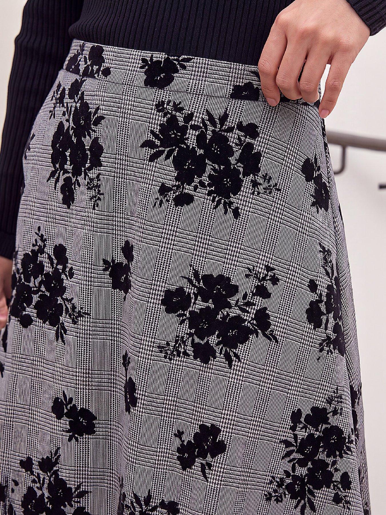 Image 2 of 4 of Roman Womens Skater Check Flocked Floral Skirt - Black