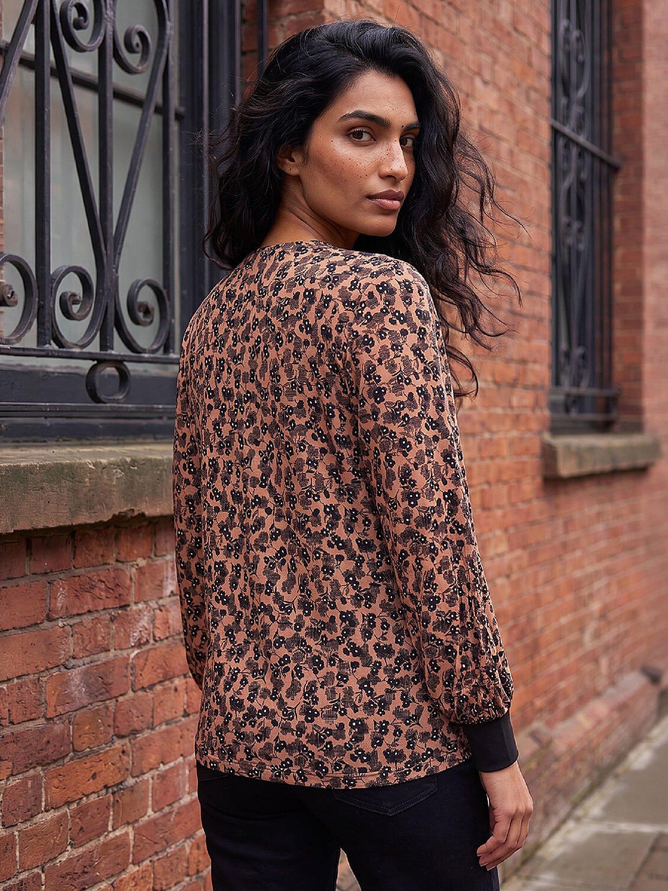 Image 4 of 4 of Roman Roman Womens Ditsy Floral Contrast Neck Blouse - Brown
