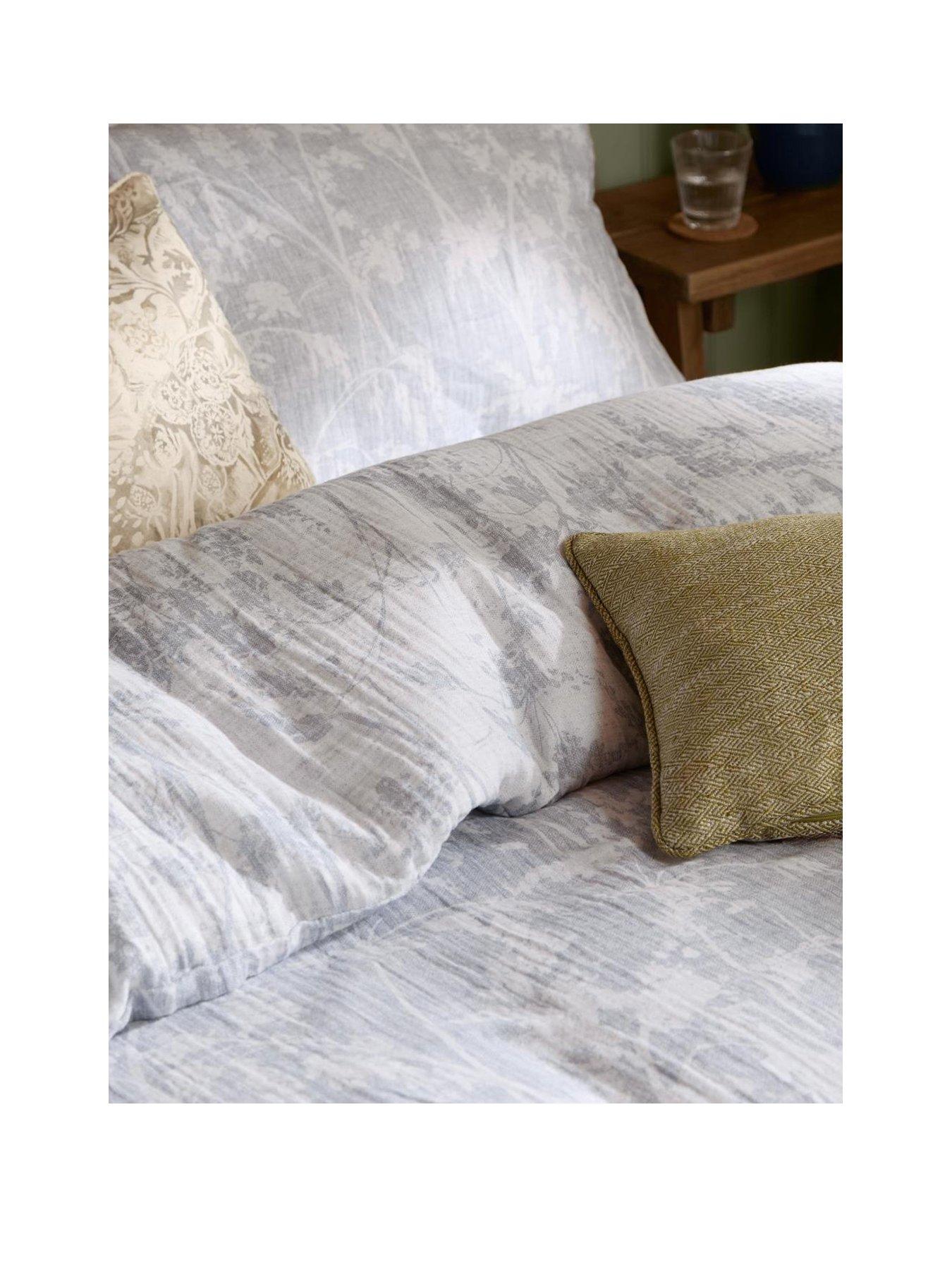 Image 2 of 5 of Voyage Braeflower Double Duvet Set Chambray