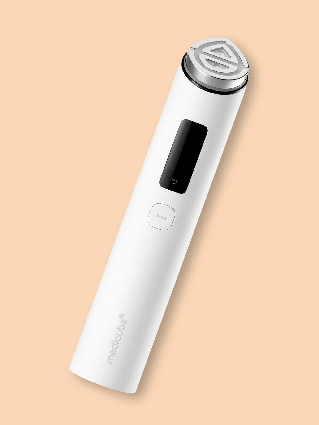 Image 1 of 4 of Medicube AGE-R BOOSTER PRO X2 White