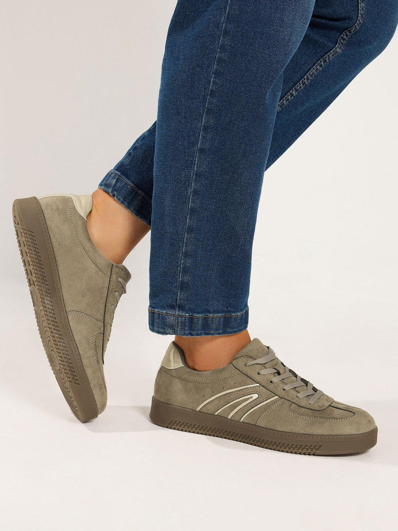Image 1 of 4 of Yours Wide Fit Side Panel Lace Up Gum Sole Trainer