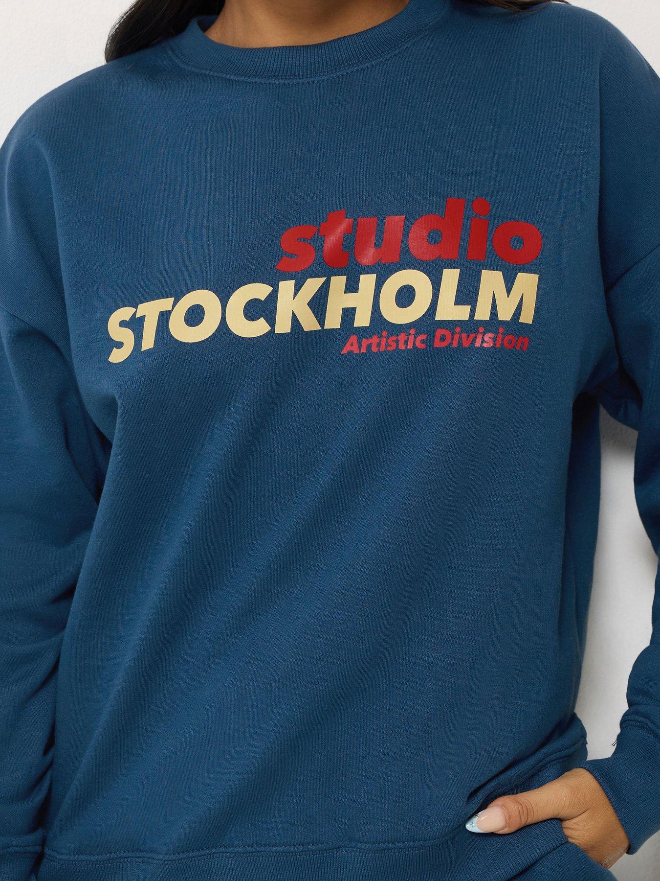 Image 4 of 4 of PixieGirl Womens Petite Stockholm Print Sweatshirt - Blue