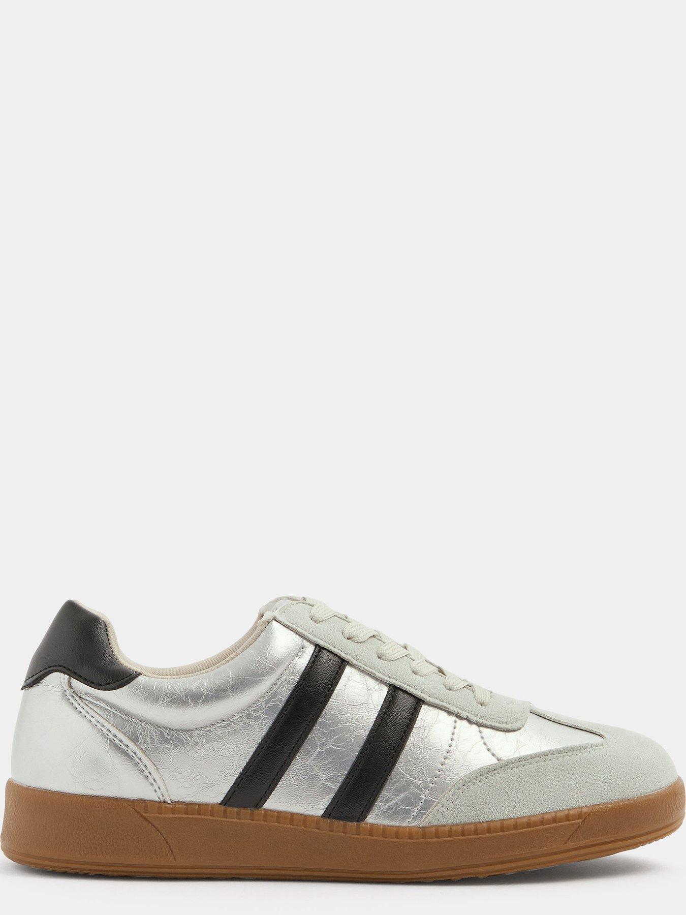 Image 4 of 4 of Yours Extra Wide Fit Lace Up Trainer