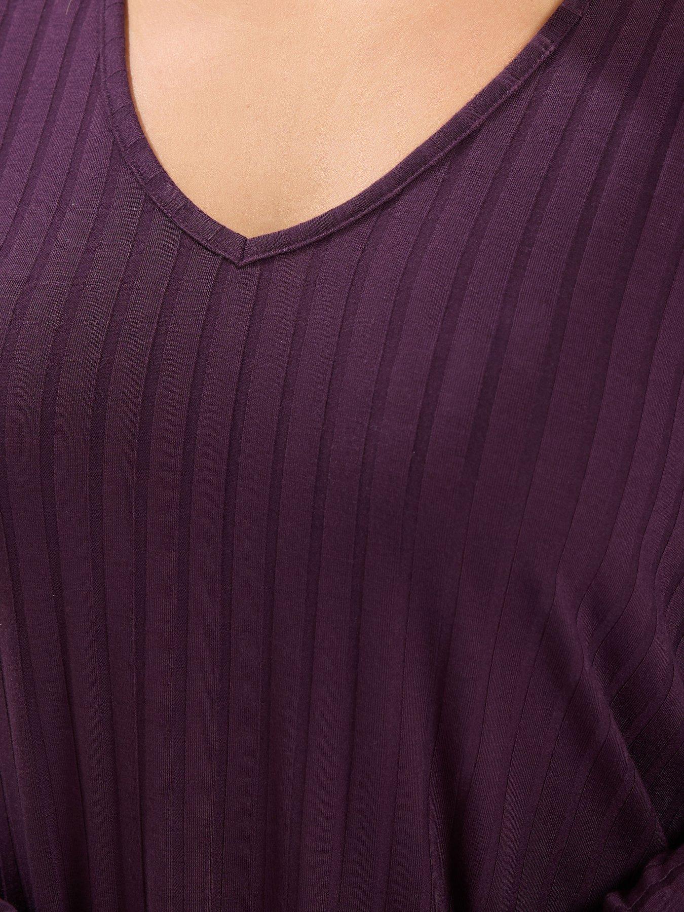 Image 4 of 4 of Yours Curve Plunge Neck Rib Swing T-shirt