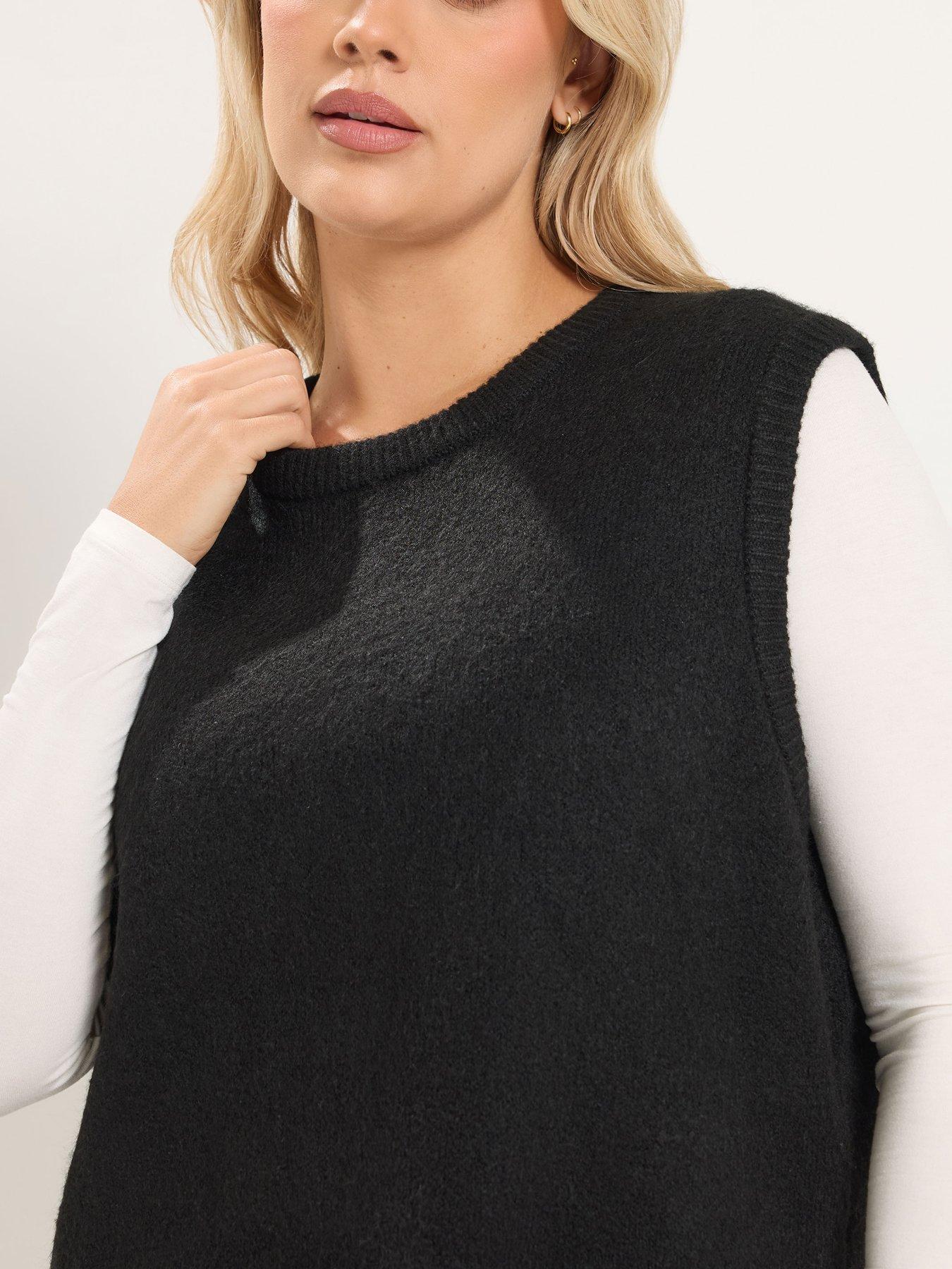 Image 4 of 4 of Yours Curve Knitted Vest