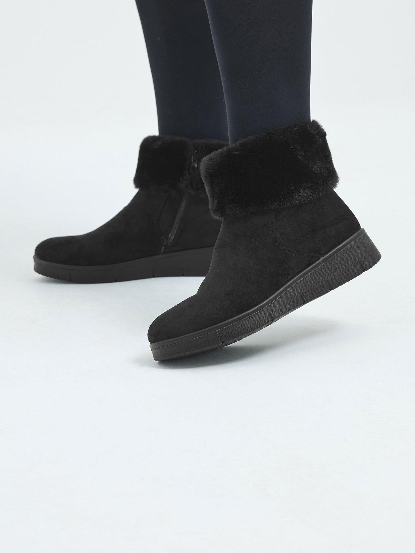 Yours Yours Womens Wide Fit Low Wedge Faux Fur Ankle Boots - Black
