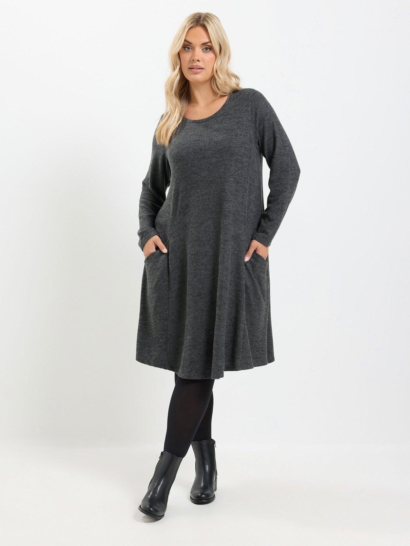 Image 3 of 4 of Yours Curve Soft Touch Pocket Swing Dress