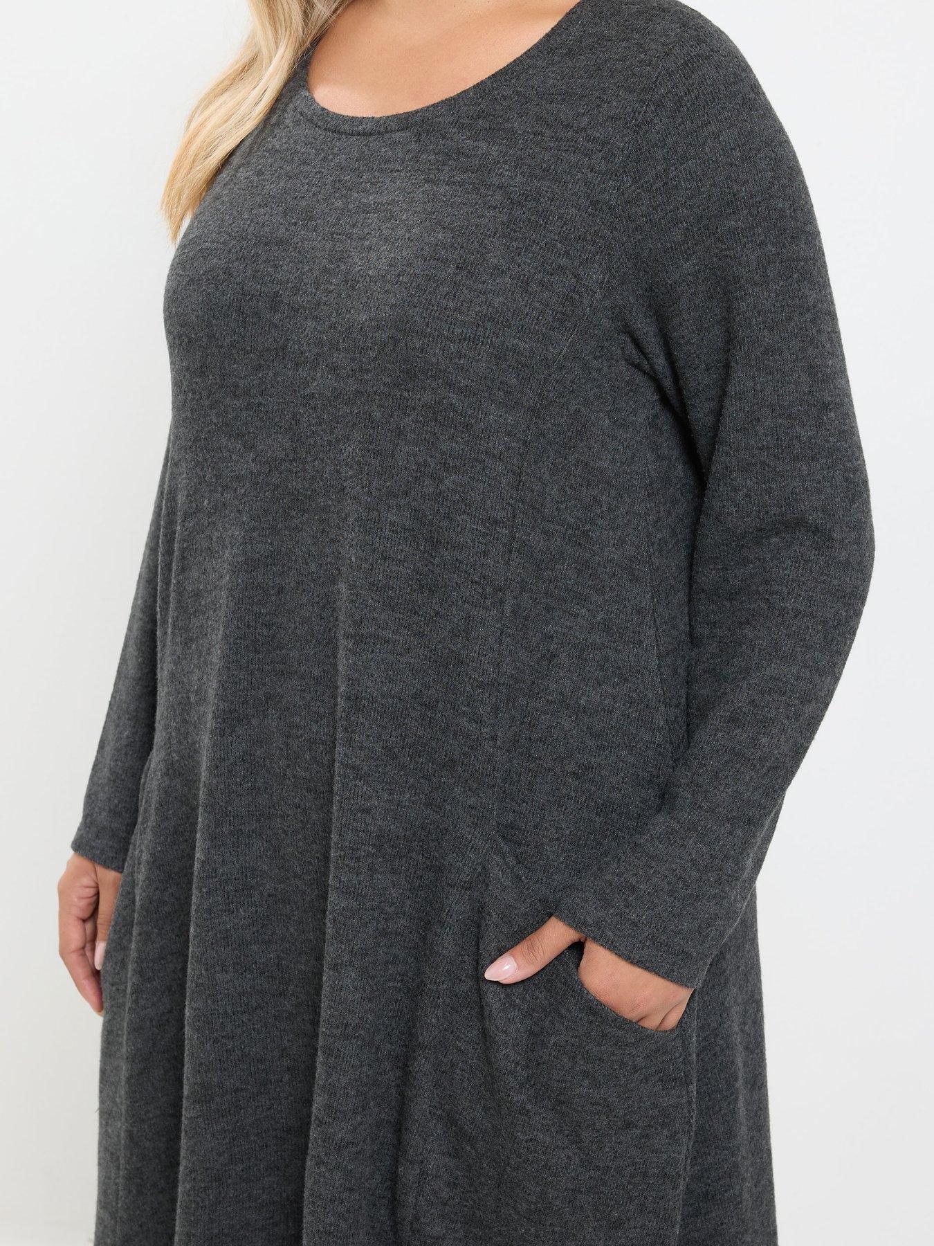 Image 4 of 4 of Yours Curve Soft Touch Pocket Swing Dress