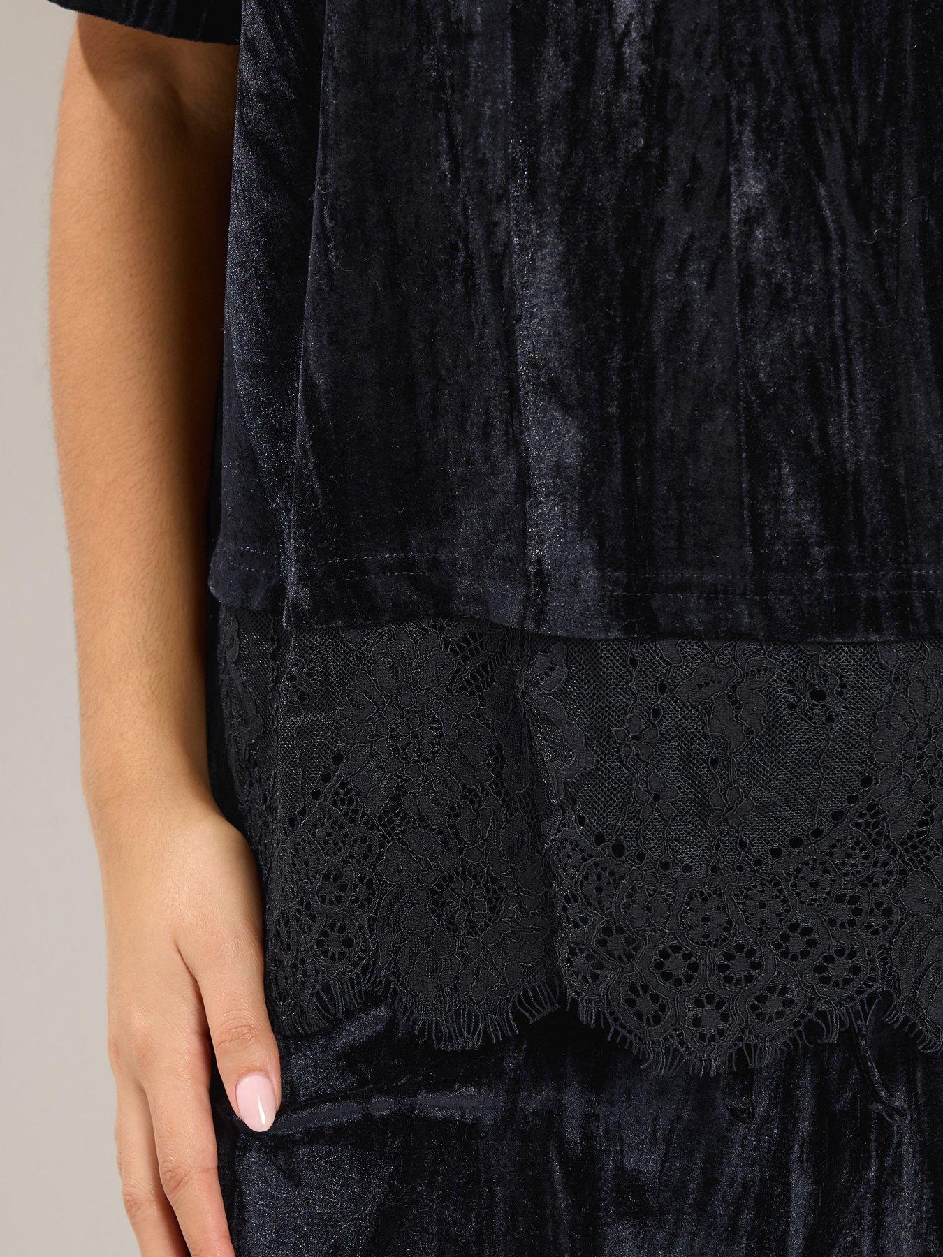 Image 4 of 4 of Yours Curve Crushed Velour Lace Hem Top