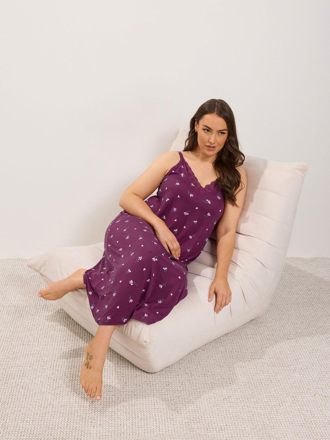 Image 3 of 4 of Yours Womens Curve Soft Touch Petal Midaxi Chemise - Red