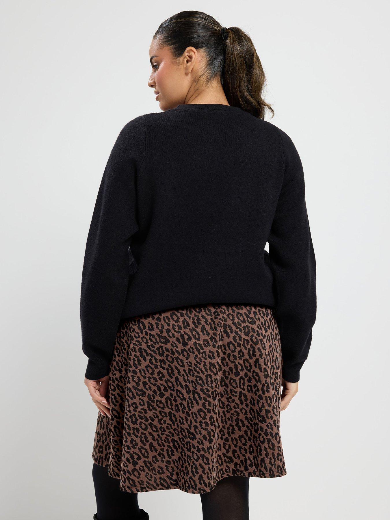 Image 2 of 4 of Yours Curve Button Jacquard Skirt