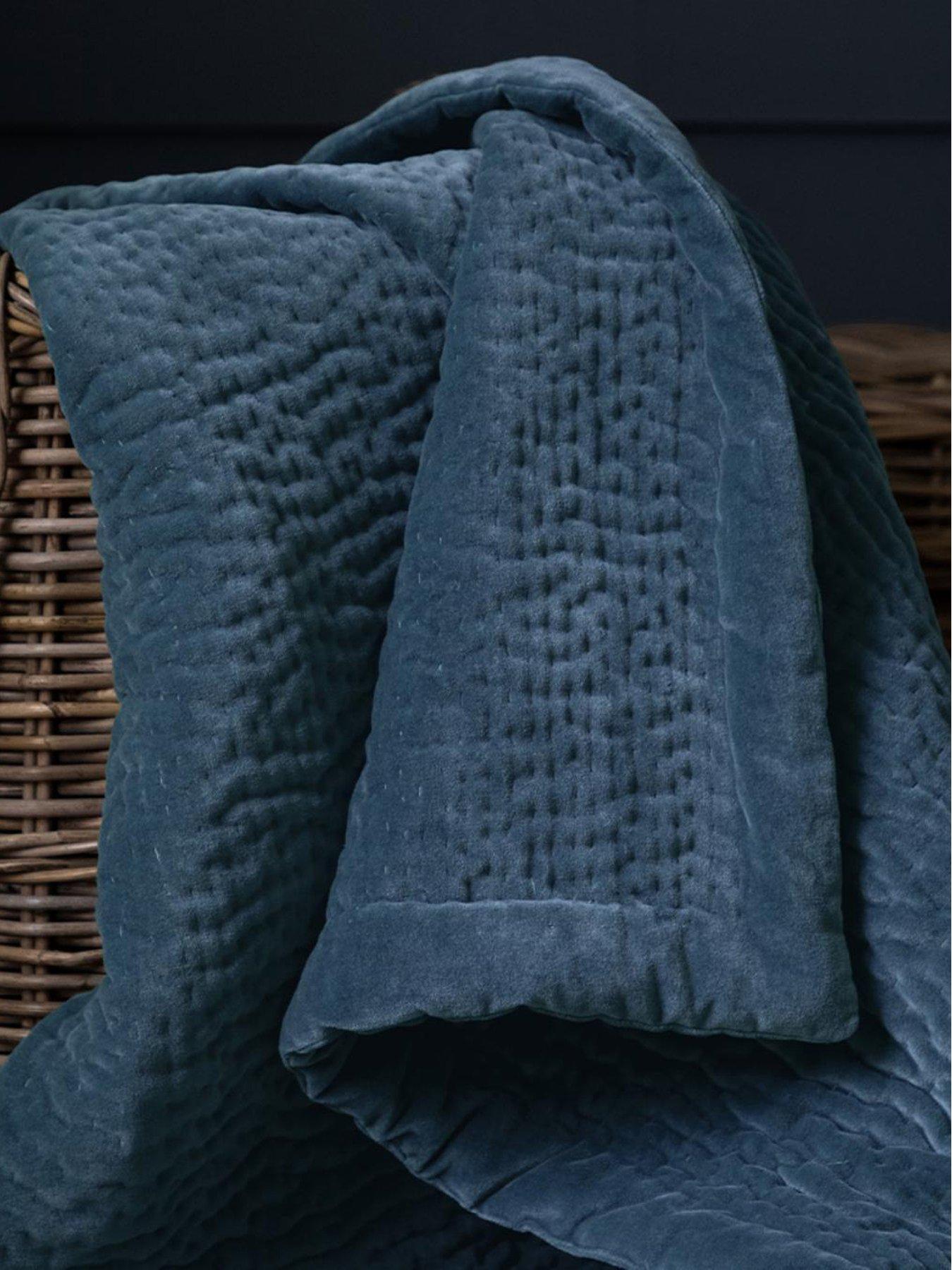 Image 4 of 6 of Haze Velvet 140x220 Throw Bluebell