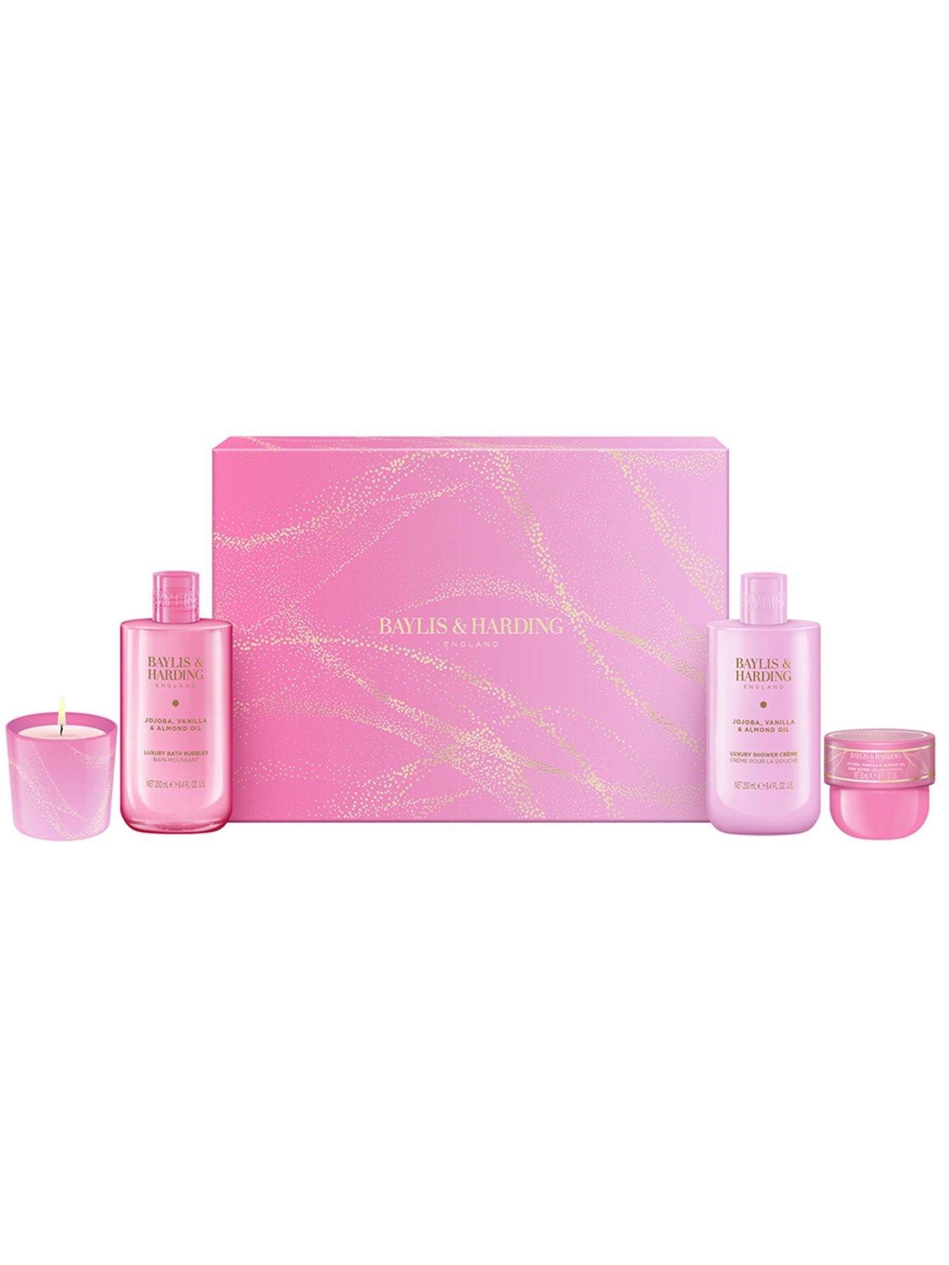 Image 3 of 4 of BAYLIS & HARDING Gift Wrapped Candle Set
