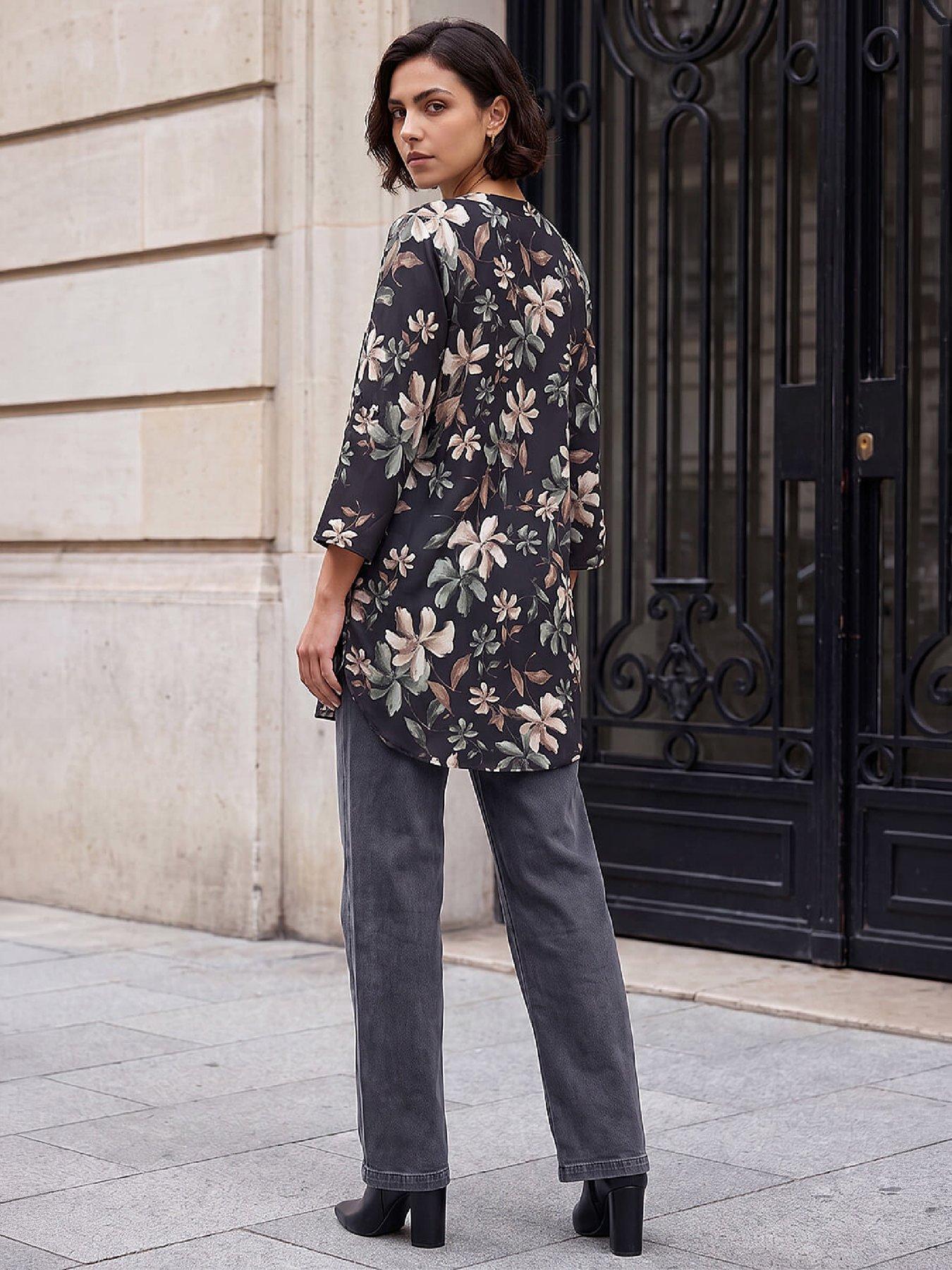 Image 3 of 4 of Roman Floral Print Buttoned Longline Top