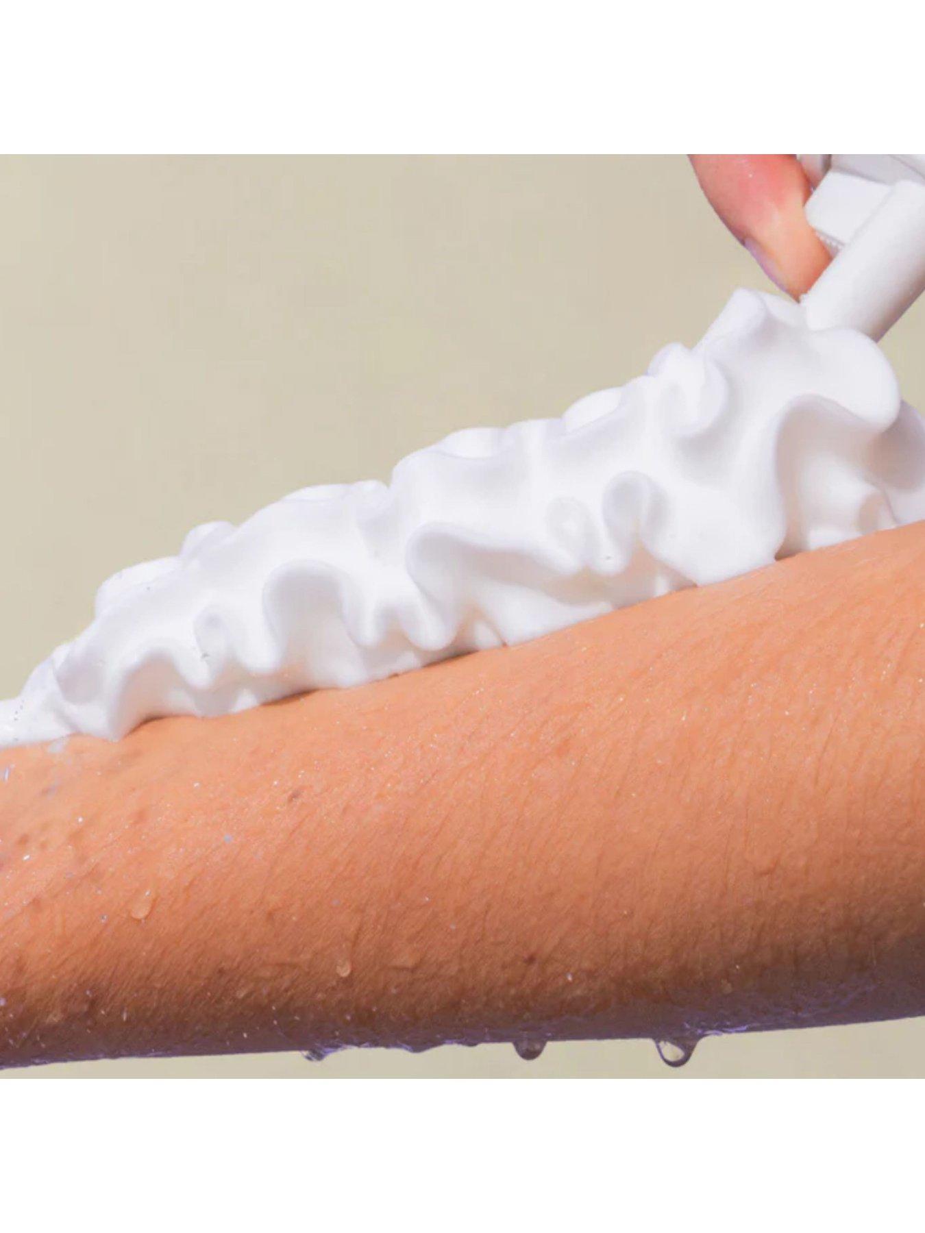 Image 3 of 3 of Sundae Sundae Season's Sweetings Shower Foam Duo