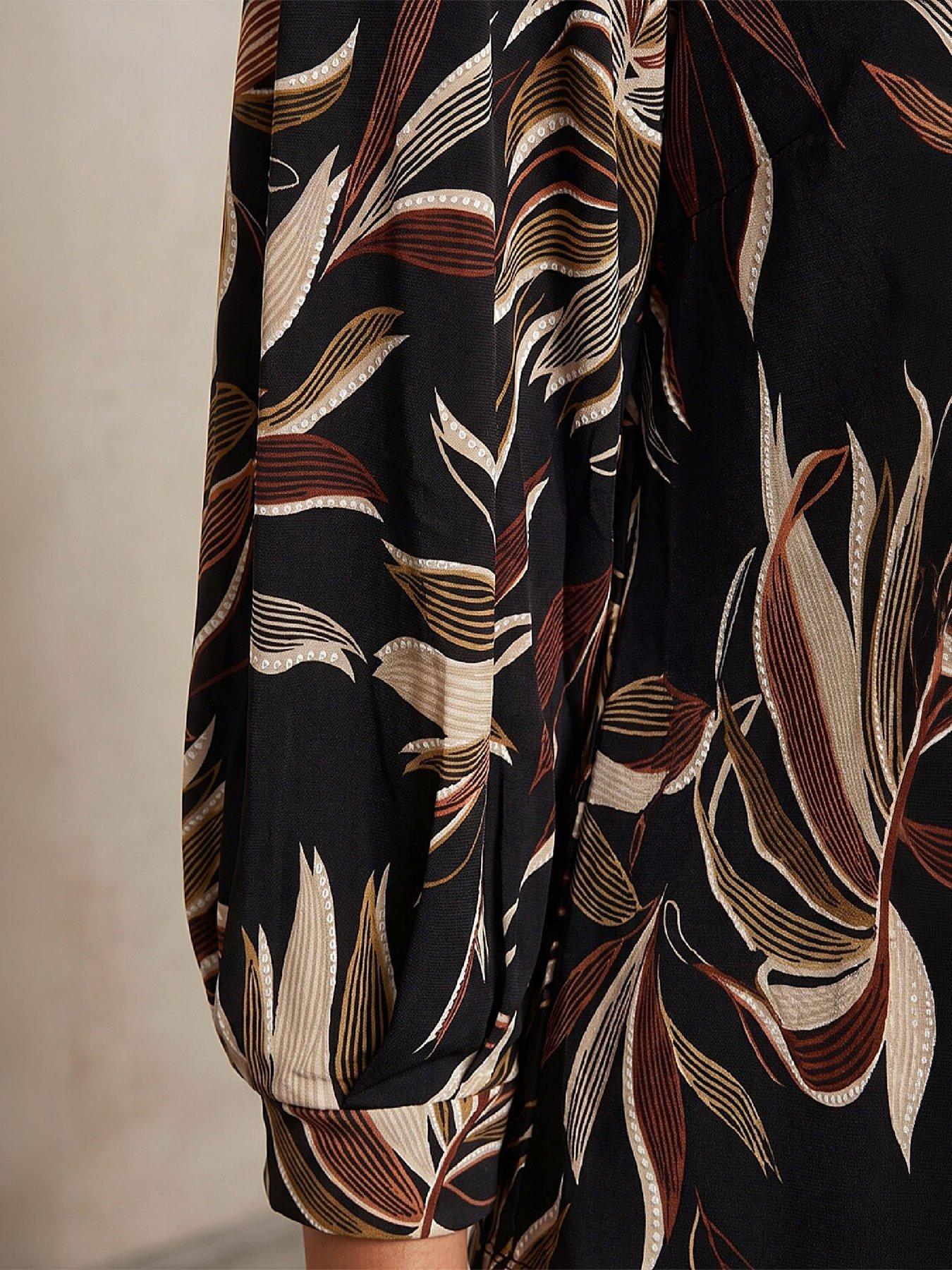 Image 2 of 4 of Roman Dropped Shoulder Puff Print Top