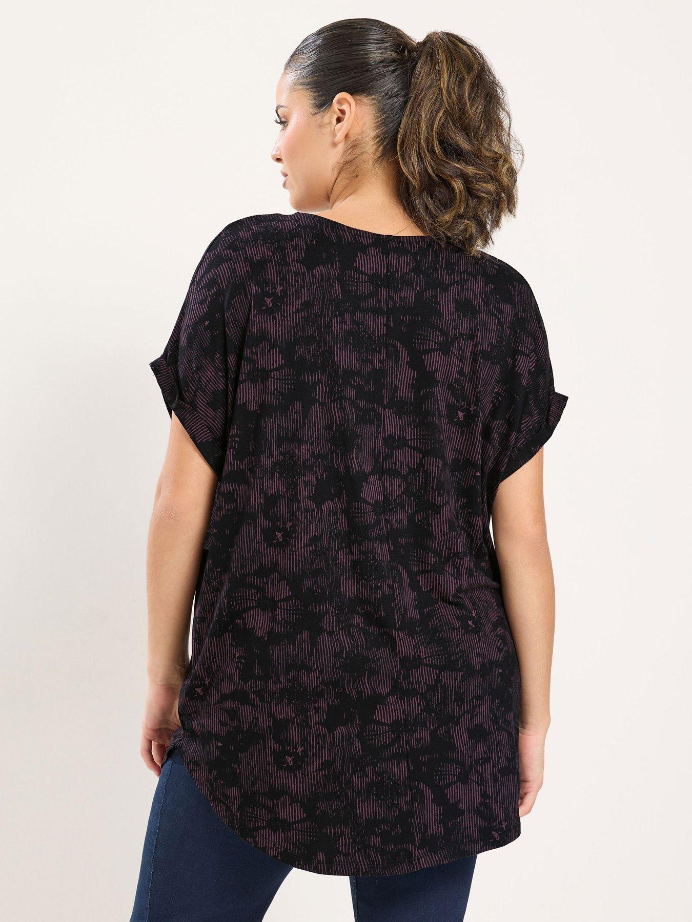 Image 2 of 4 of Yours Womens Curve Pleat Front Swing Top - Black