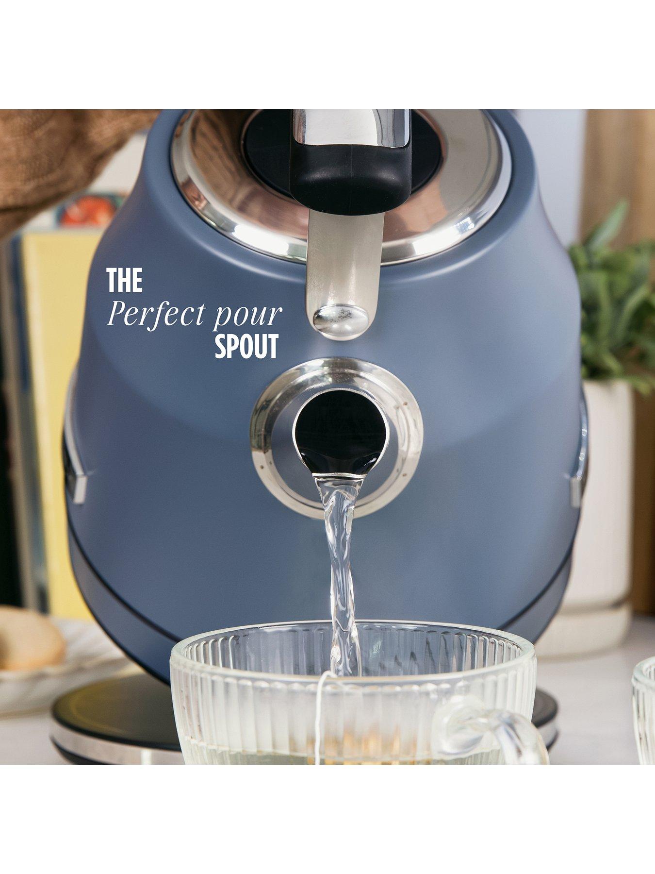 Image 5 of 7 of Rangemaster Classic Collection Stone Blue Kettle