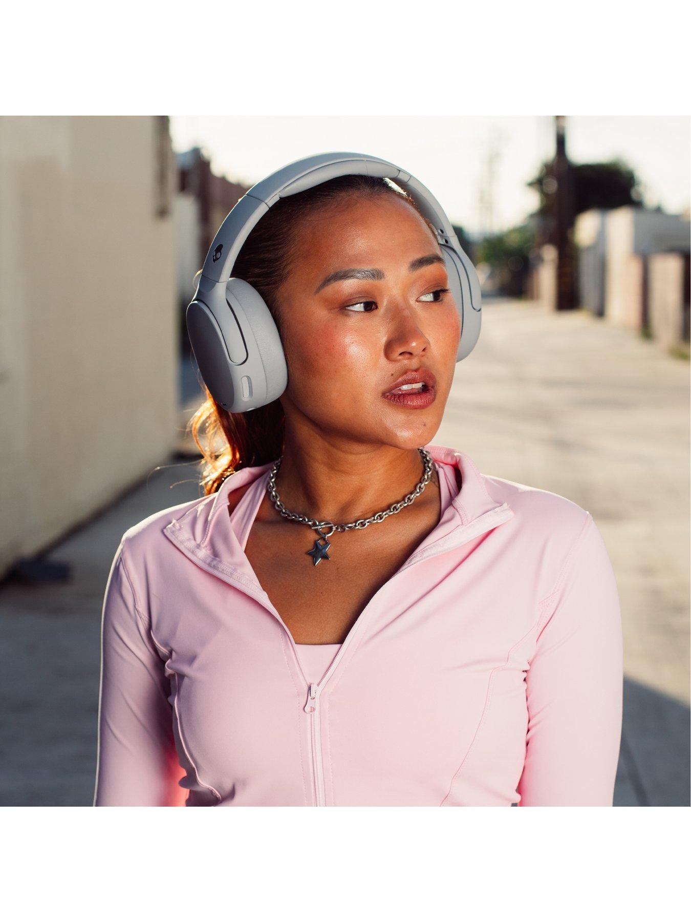Image 7 of 7 of Skullcandy Crusher 720 Wireless Over Ear