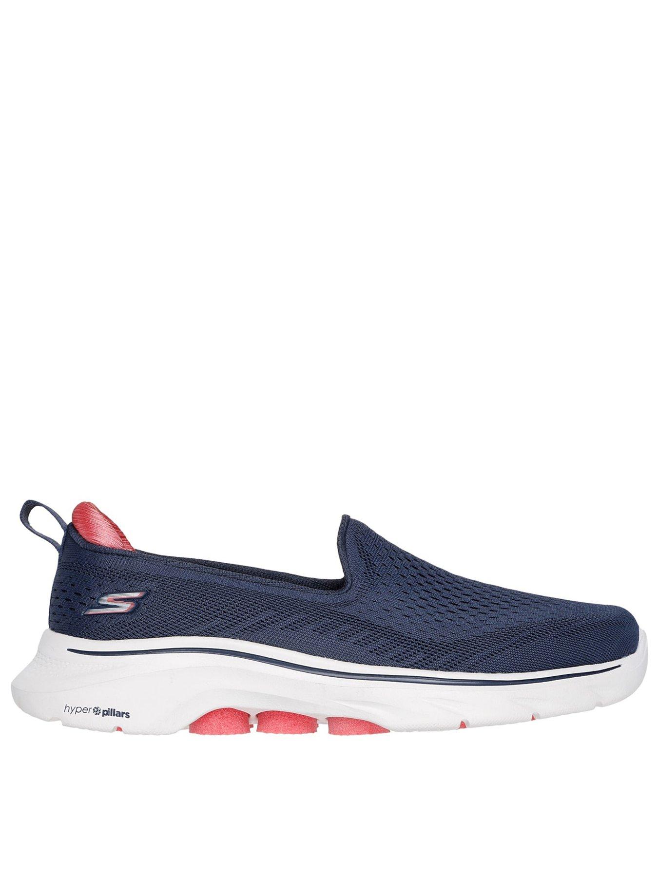 Skechers Womens Go Walk 7 Air-Cooled Slip On Trainers - Navy